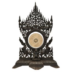 Grand gong birman du XIXe siècle en bois sculpté et en laiton