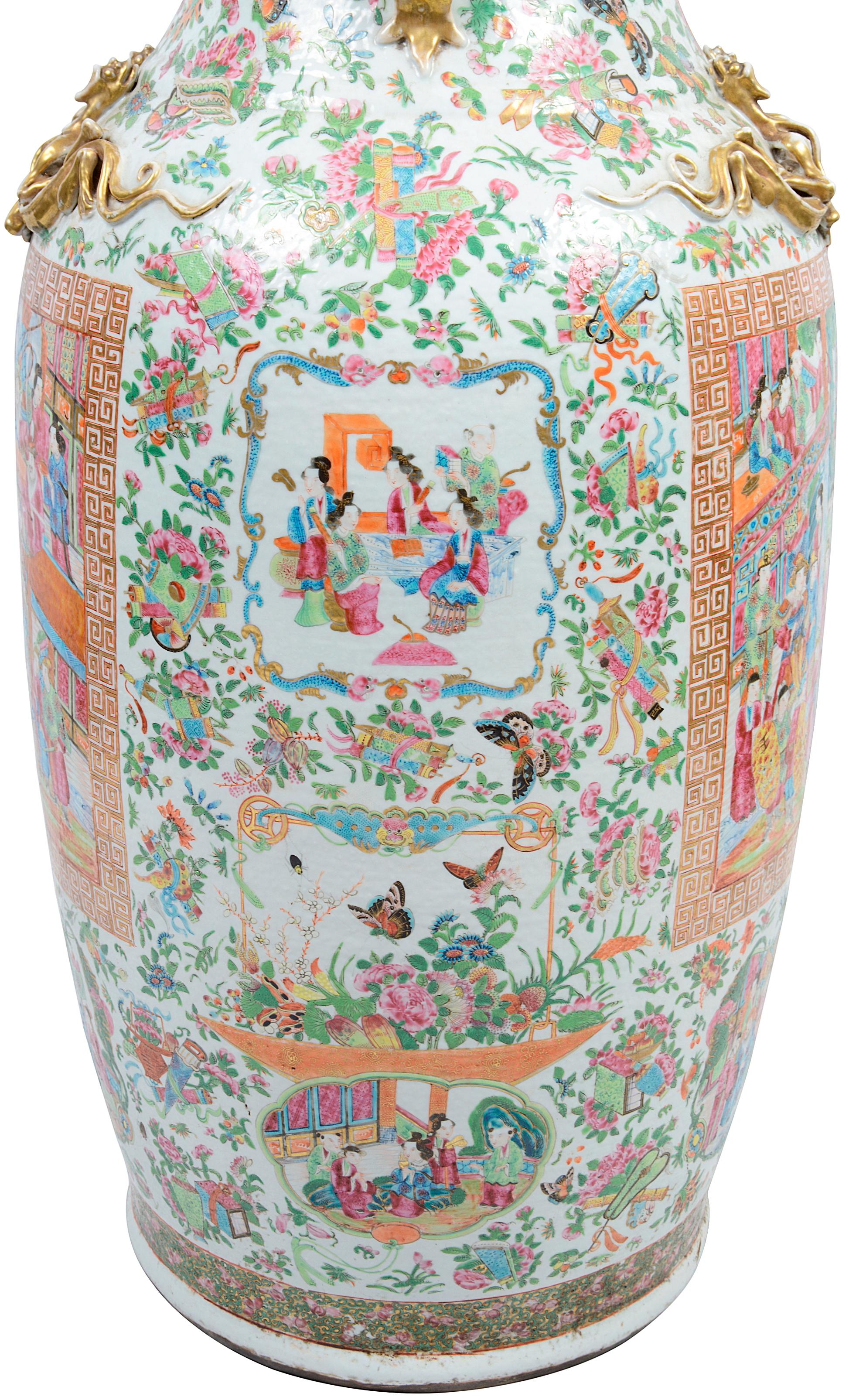 Large 19th Century Cantonese / Rose Medallion Vase For Sale 3