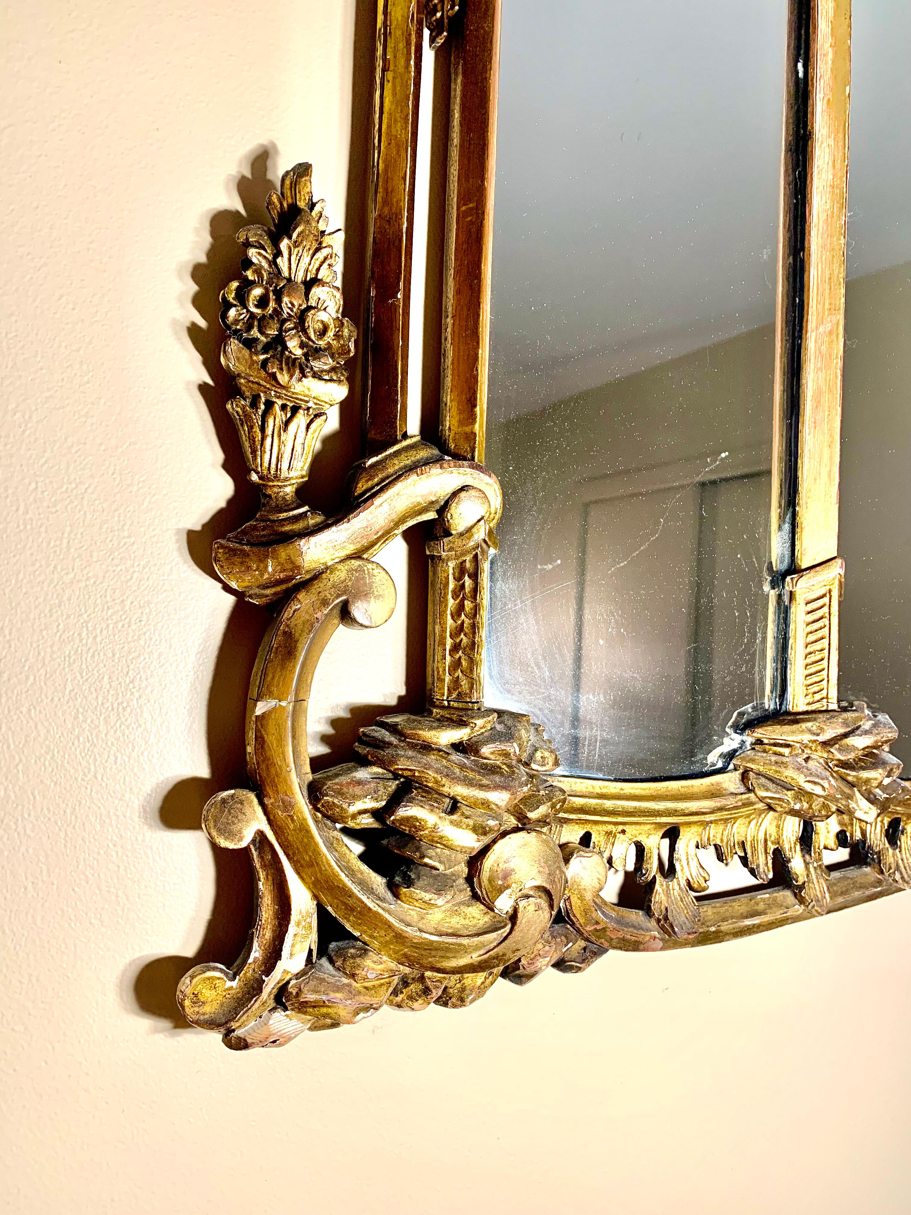 Grand miroir géorgien de style Chippendale chinois en bois doré sculpté du 19ème siècle en vente 1