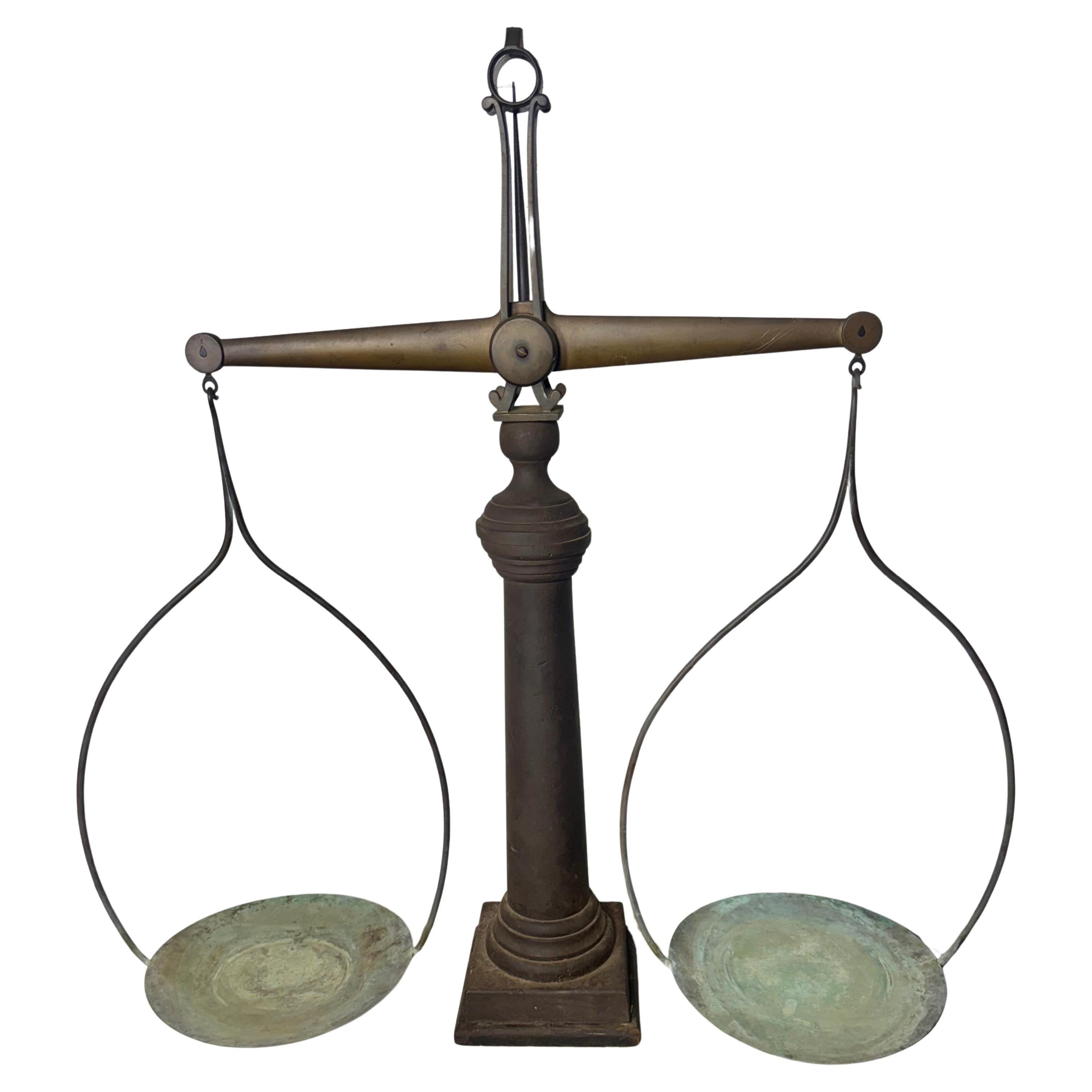 Grande balance de boucher en fonte, bronze, cuivre et marbre du 19e siècle