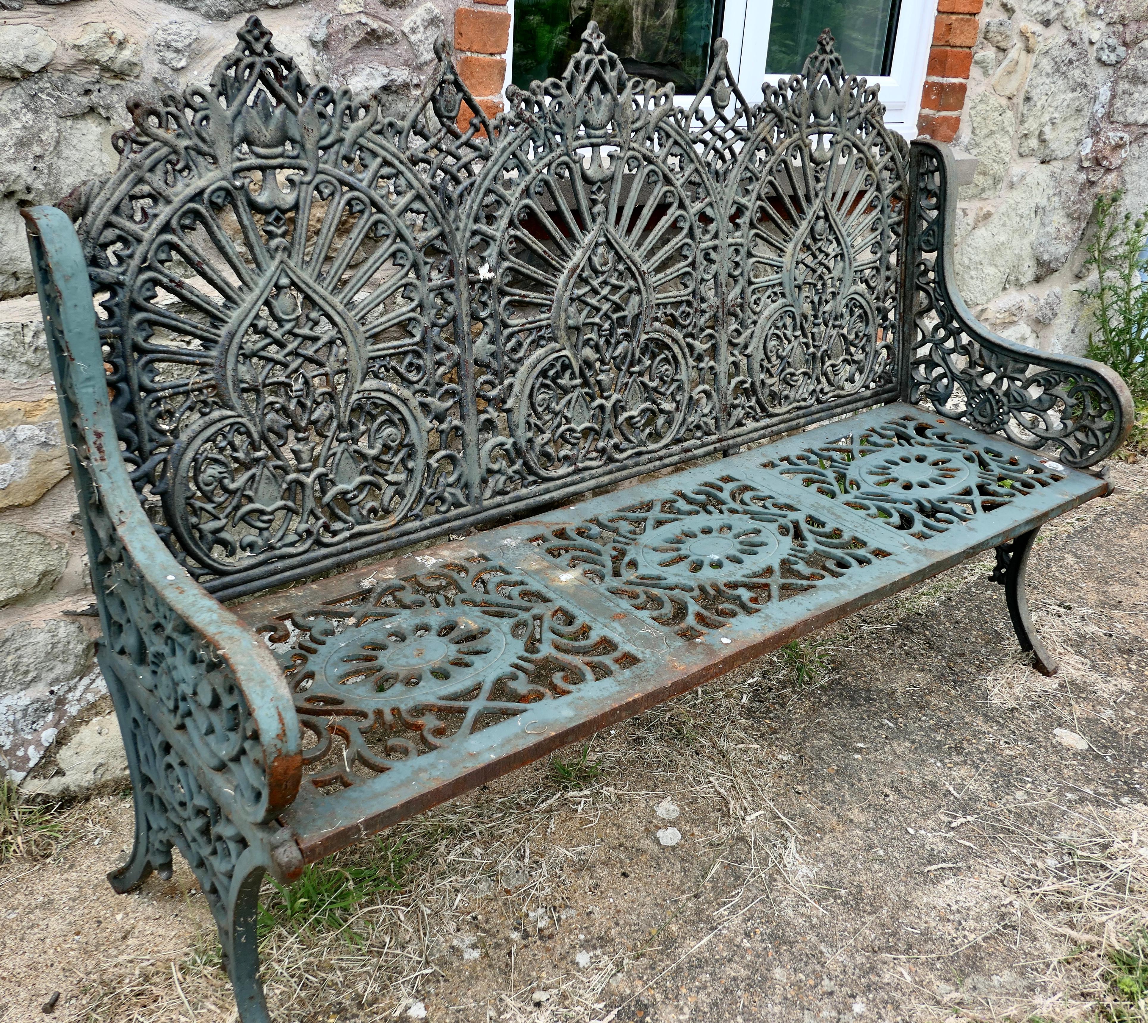 Large 19th Century Cast Iron Garden Bench 3 Seat  For Sale 1