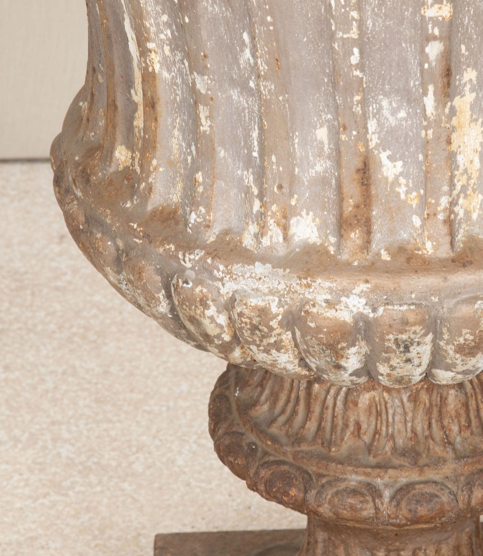 Large 19th Century Cast Iron Garden Urn For Sale 2