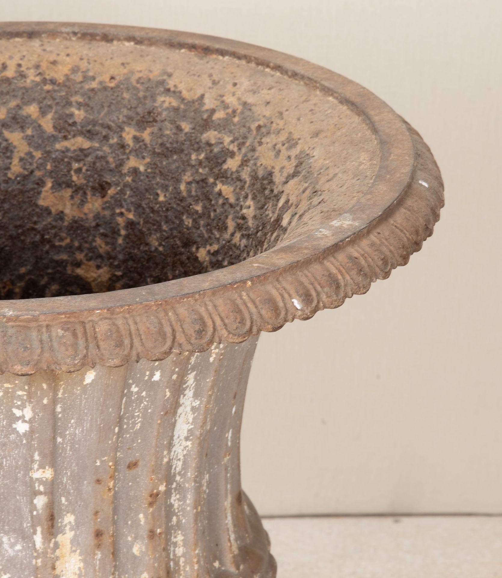 Large 19th Century Cast Iron Garden Urn For Sale 3