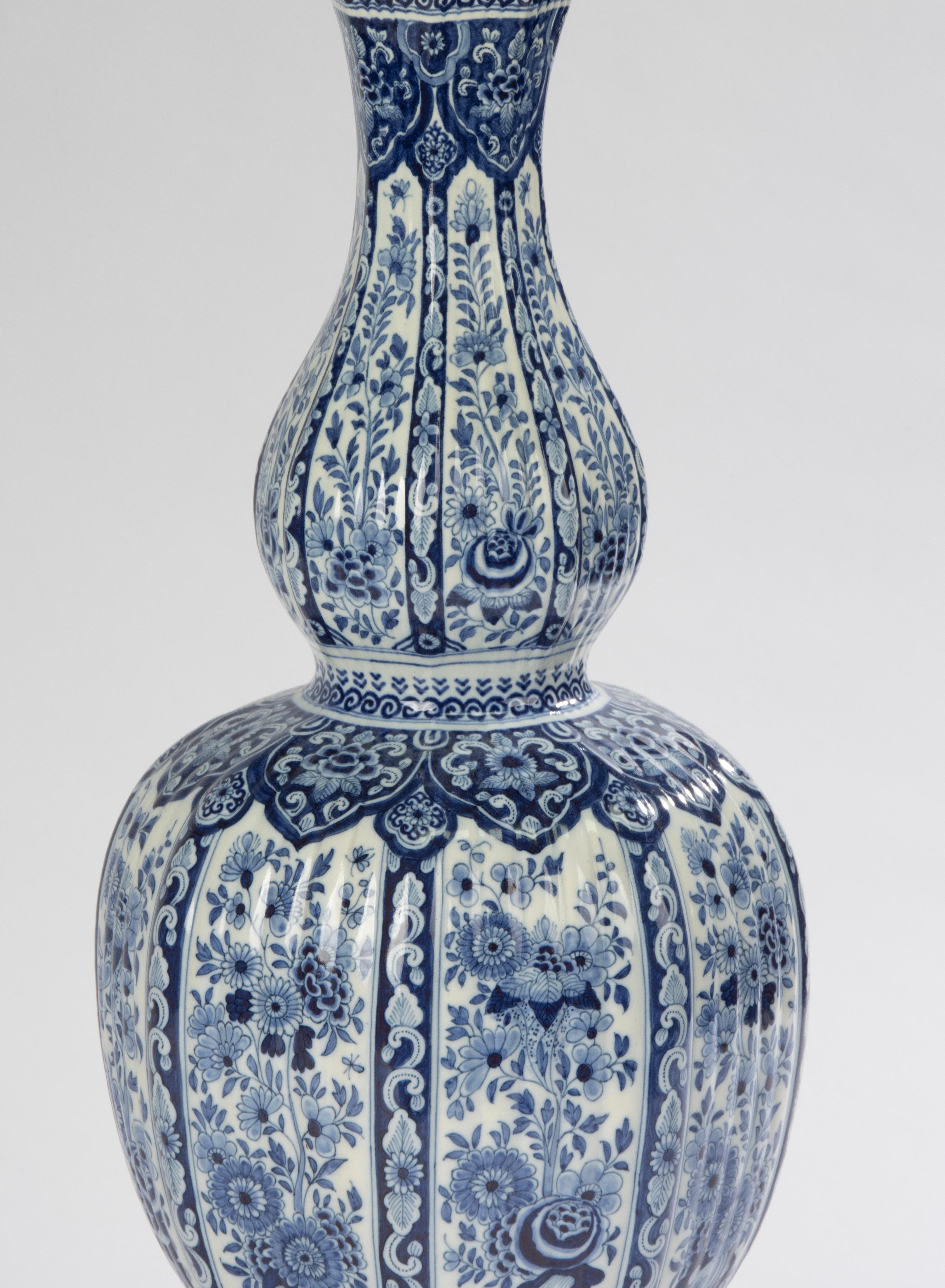 Large 19th Century Ceramic Delft Vase - Table Lamp  For Sale 9
