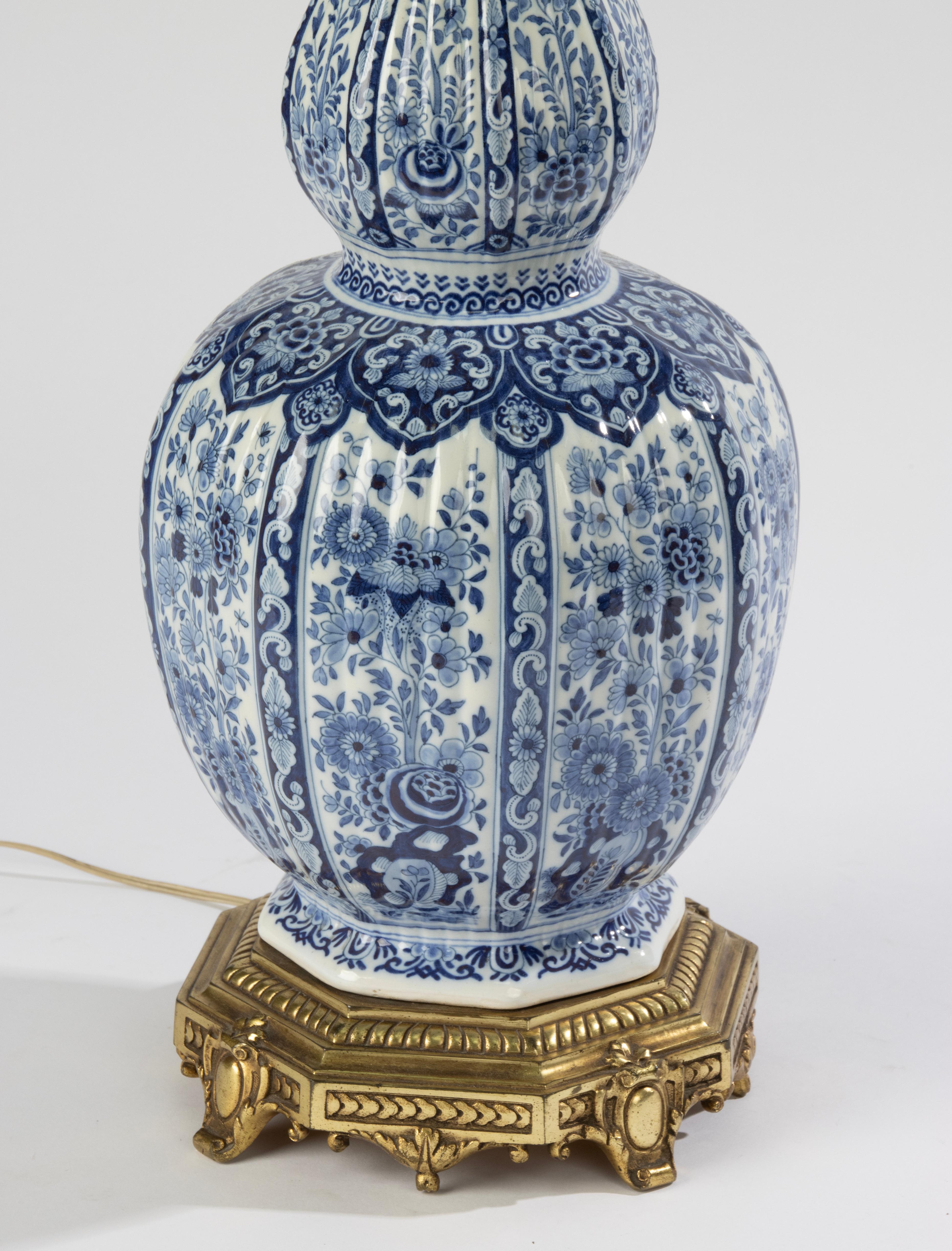 Large 19th Century Ceramic Delft Vase - Table Lamp  For Sale 11
