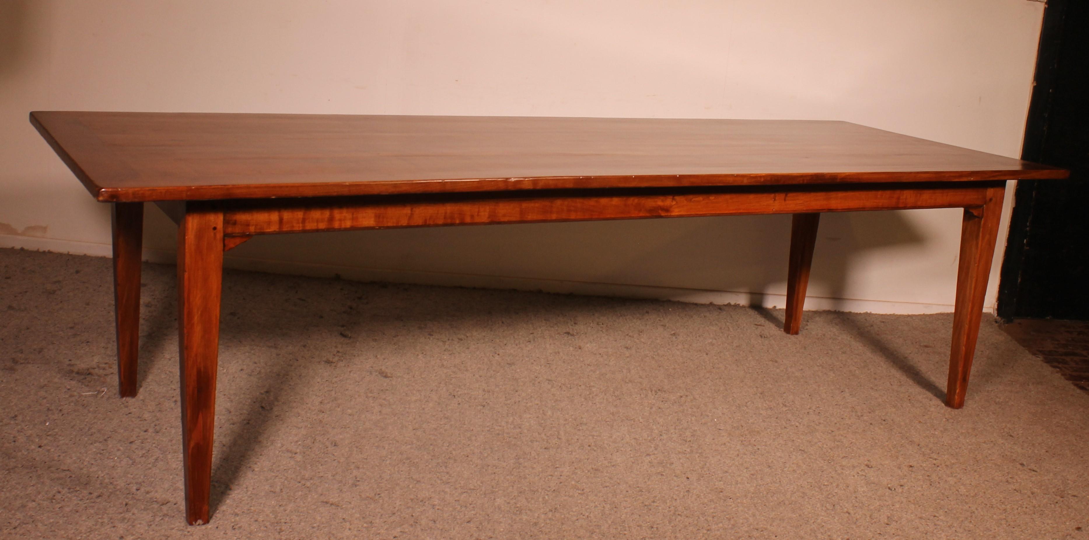 Large 19th Century Cherry Wood Refectory Table With A Width Of 100cm For Sale 7