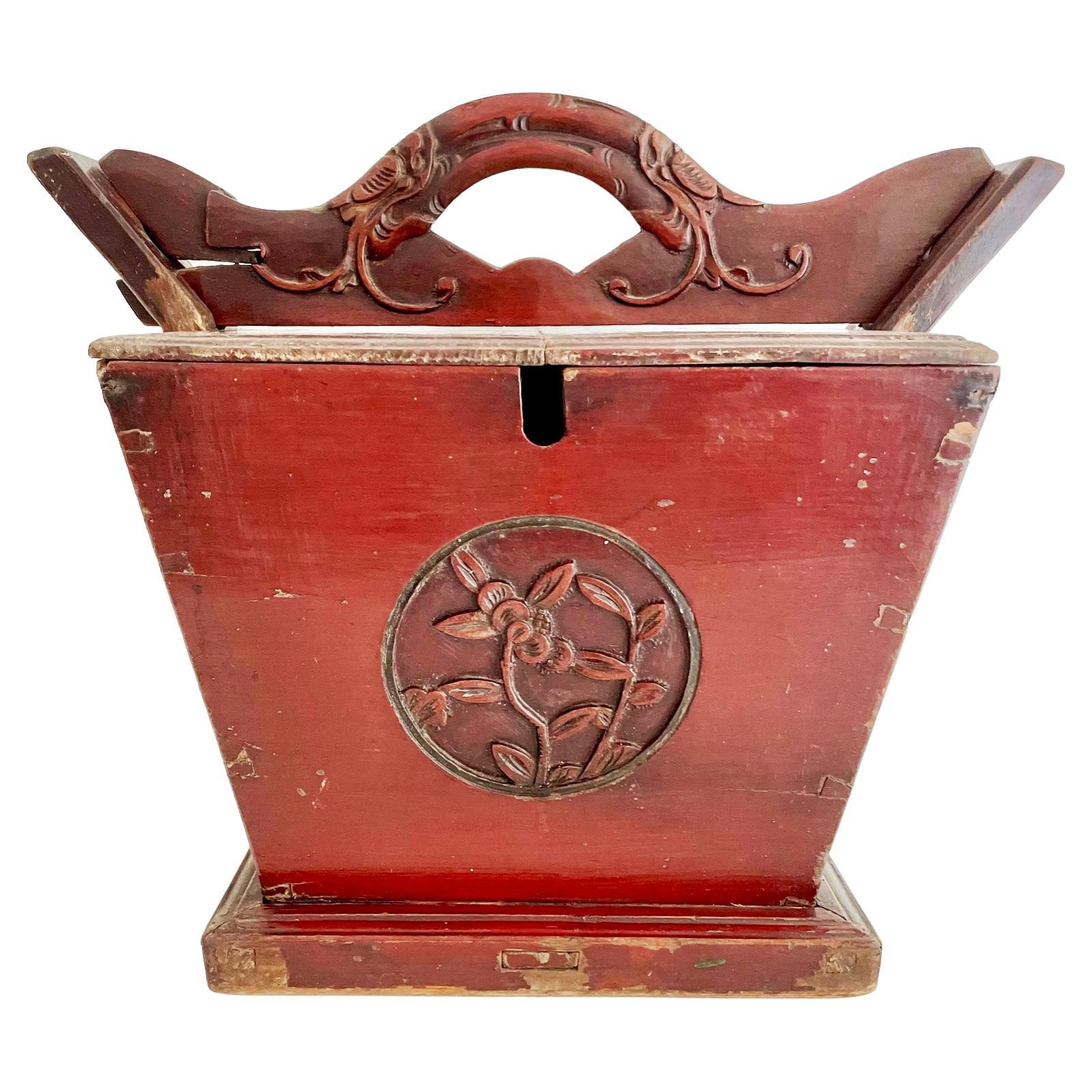 Large 19th century Chinese Carved Wooden Tea Caddy For Sale