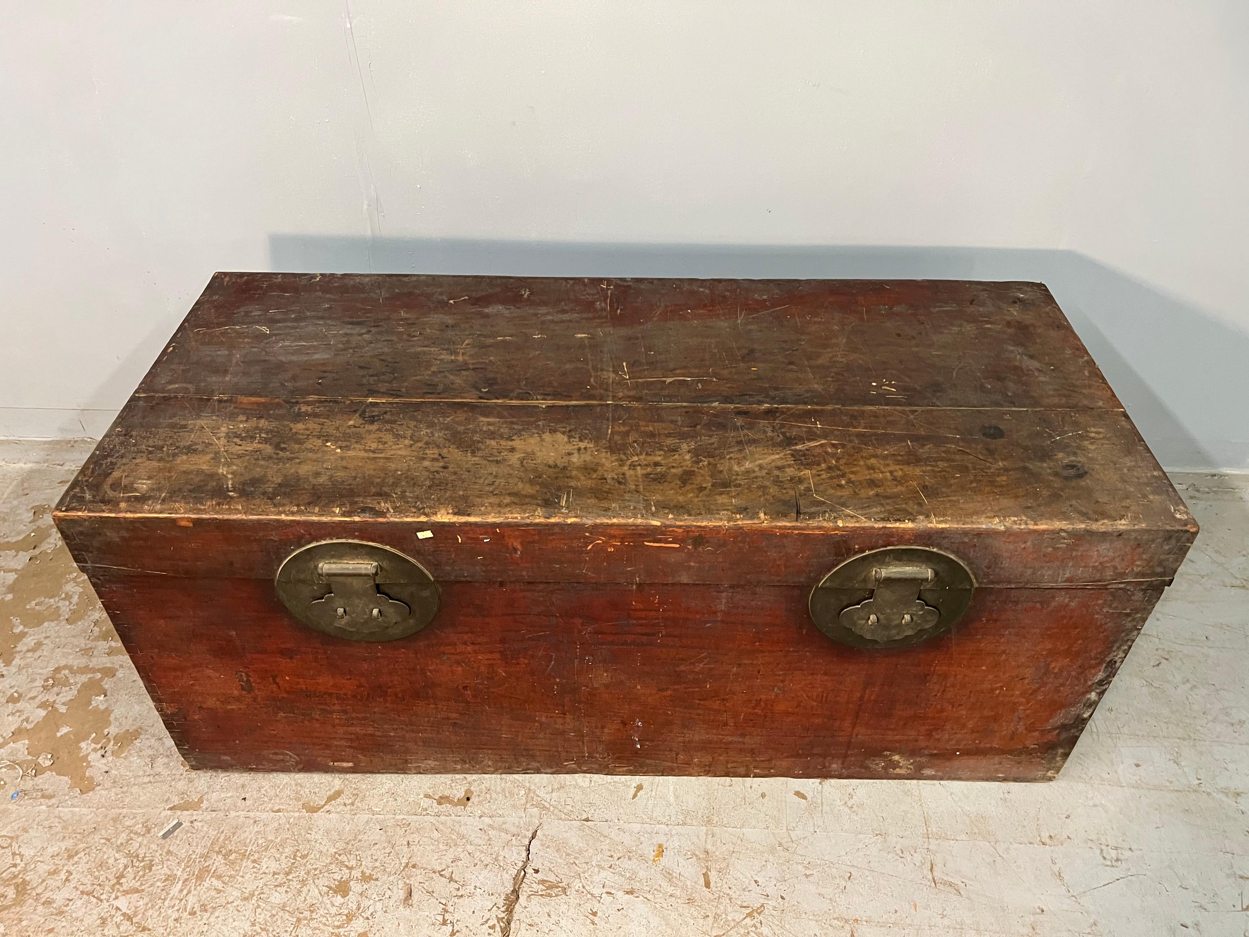 Qing Large 19th Century Chinese Lacquered Camphor Wood Trunk For Sale