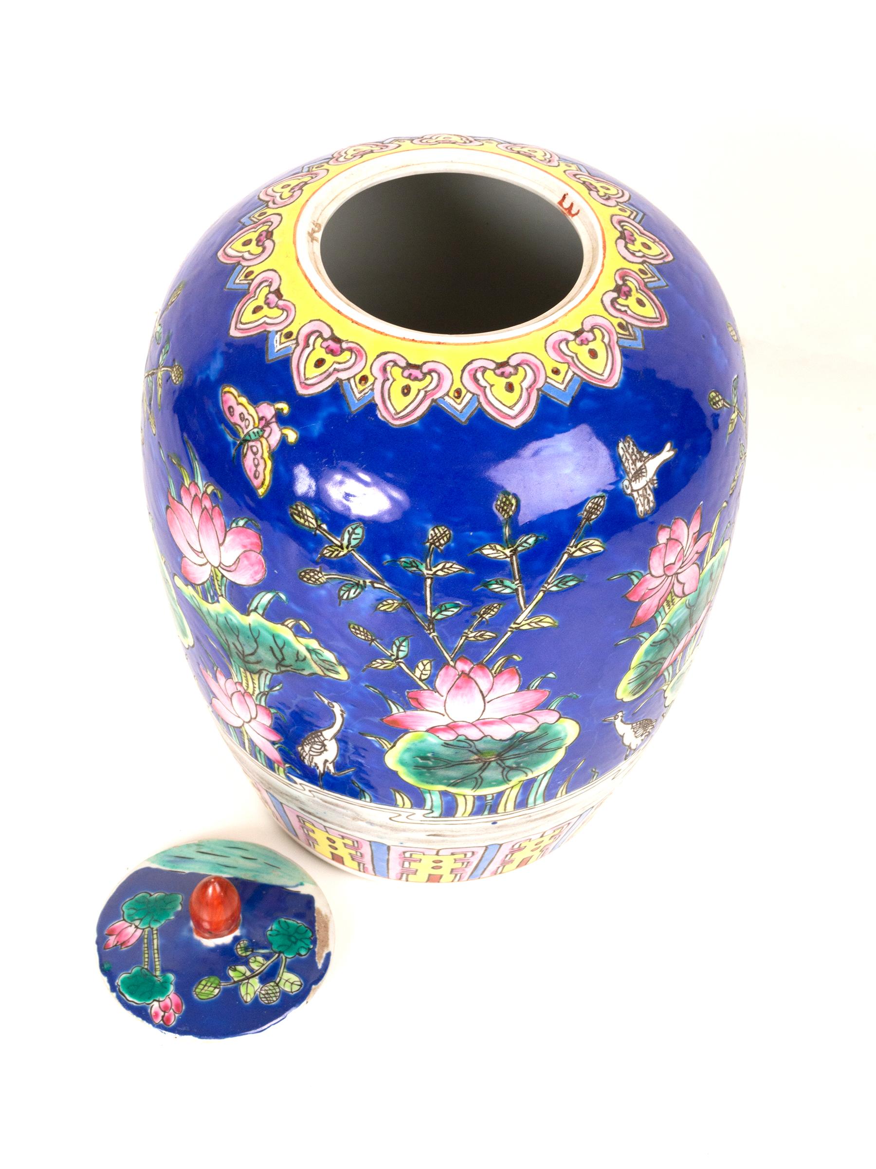 Große große chinesische polychrom emaillierte Ingwerglasvase, China (Qing-Dynastie) im Angebot