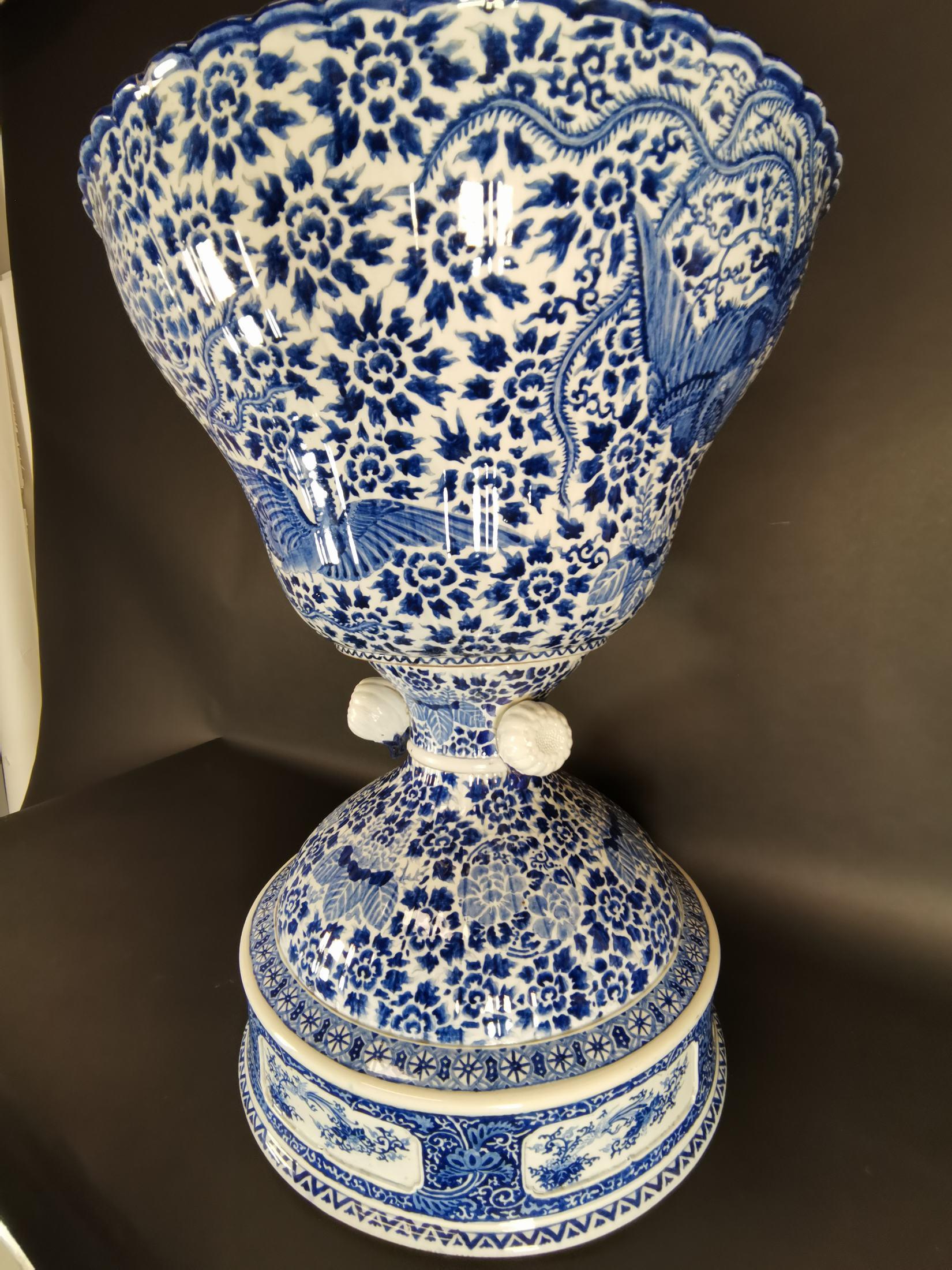 Grand vase en porcelaine chinoise du 19ème siècle en vente 1