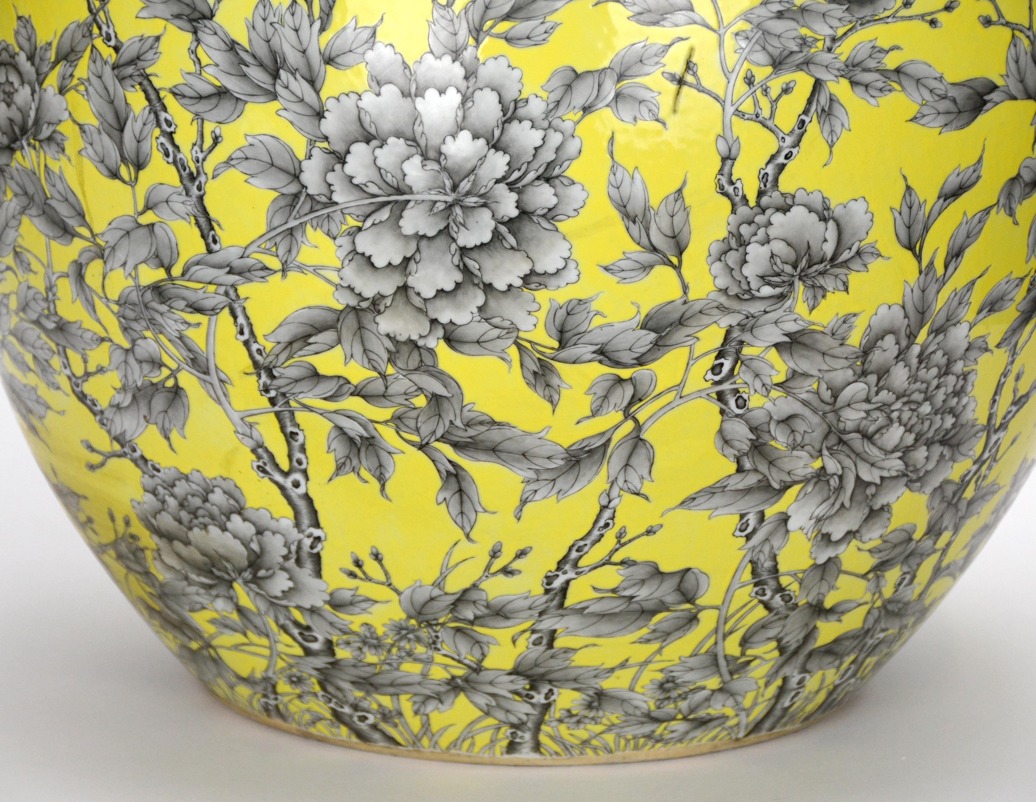 Large Chinese Qing Yellow Glazed Black Floral Porcelain Jardiniere For Sale 12