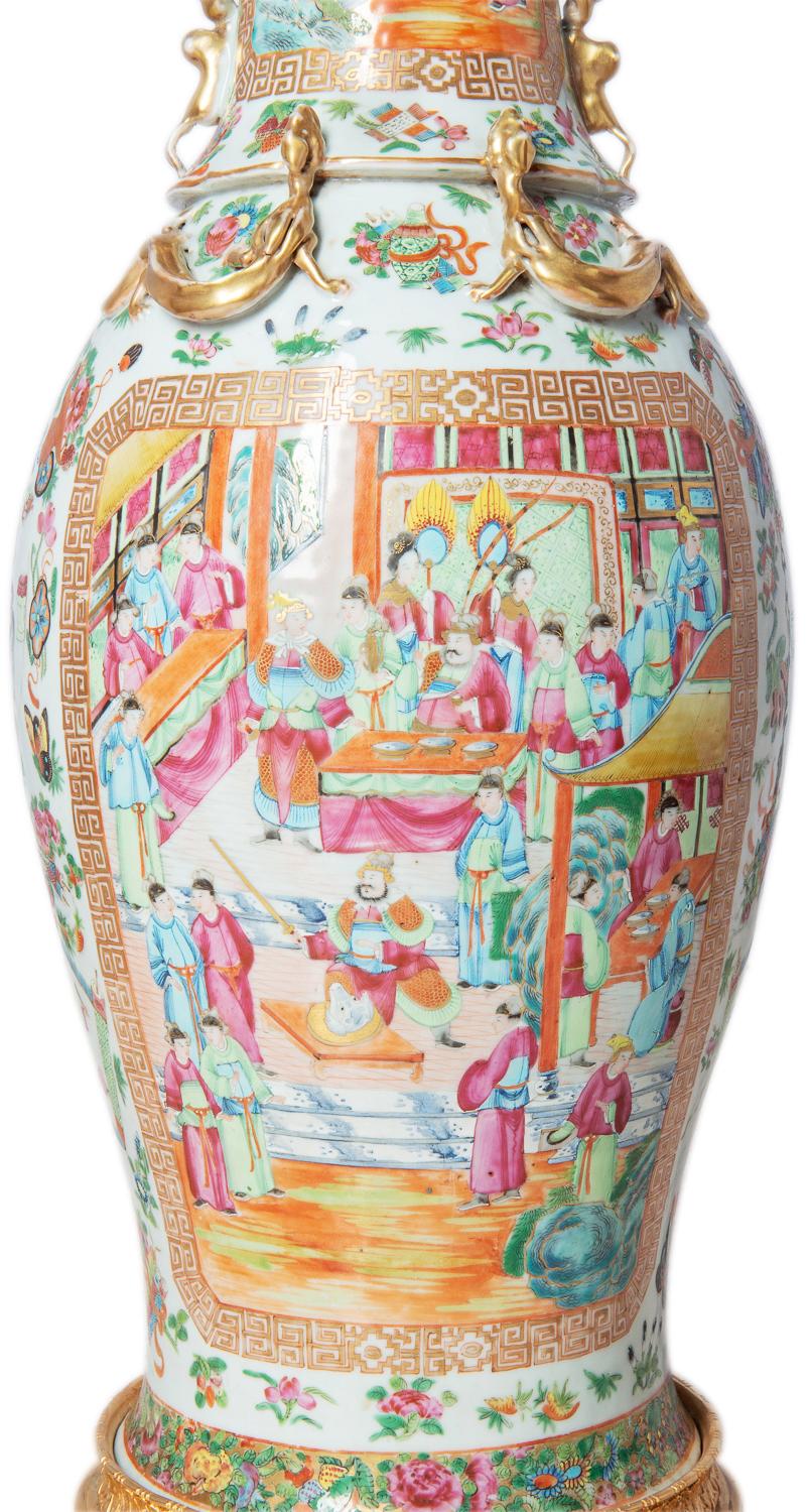 Große chinesische Rosenmedaillon / Kanton Vase / Lampe des 19 im Angebot 3