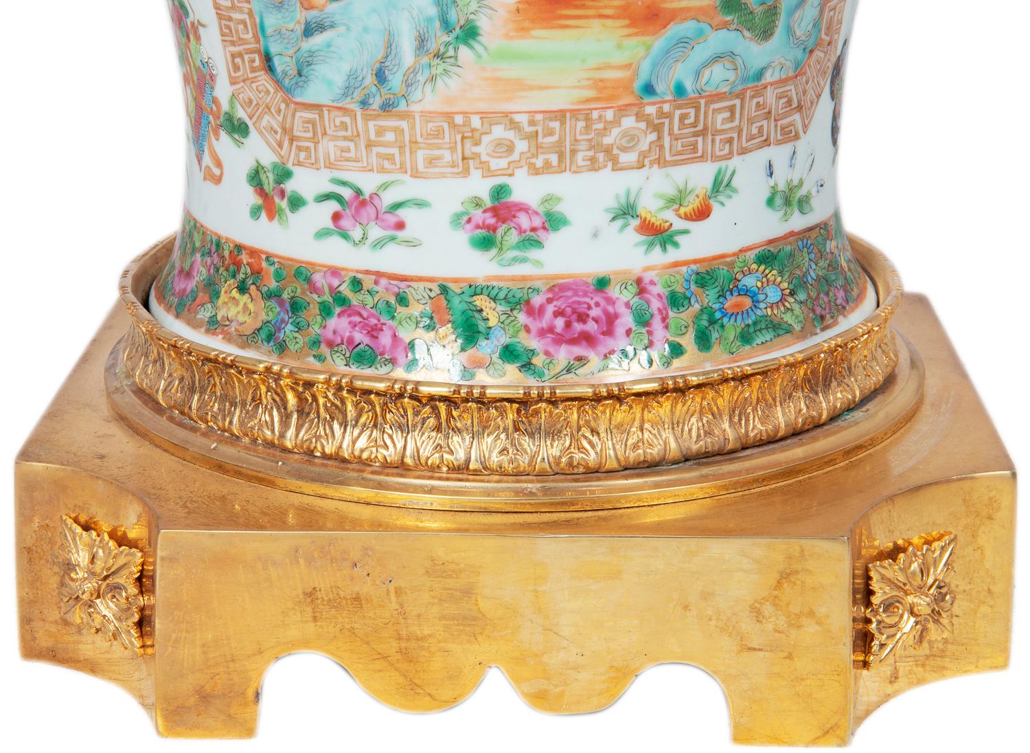 Große chinesische Rosenmedaillon / Kanton Vase / Lampe des 19 im Angebot 6