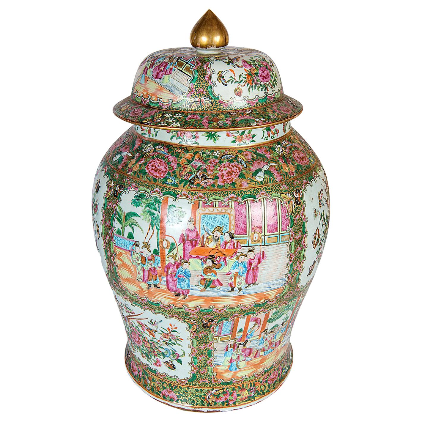 Large 19th Century Chinese Rose Medallion Lidded Vase