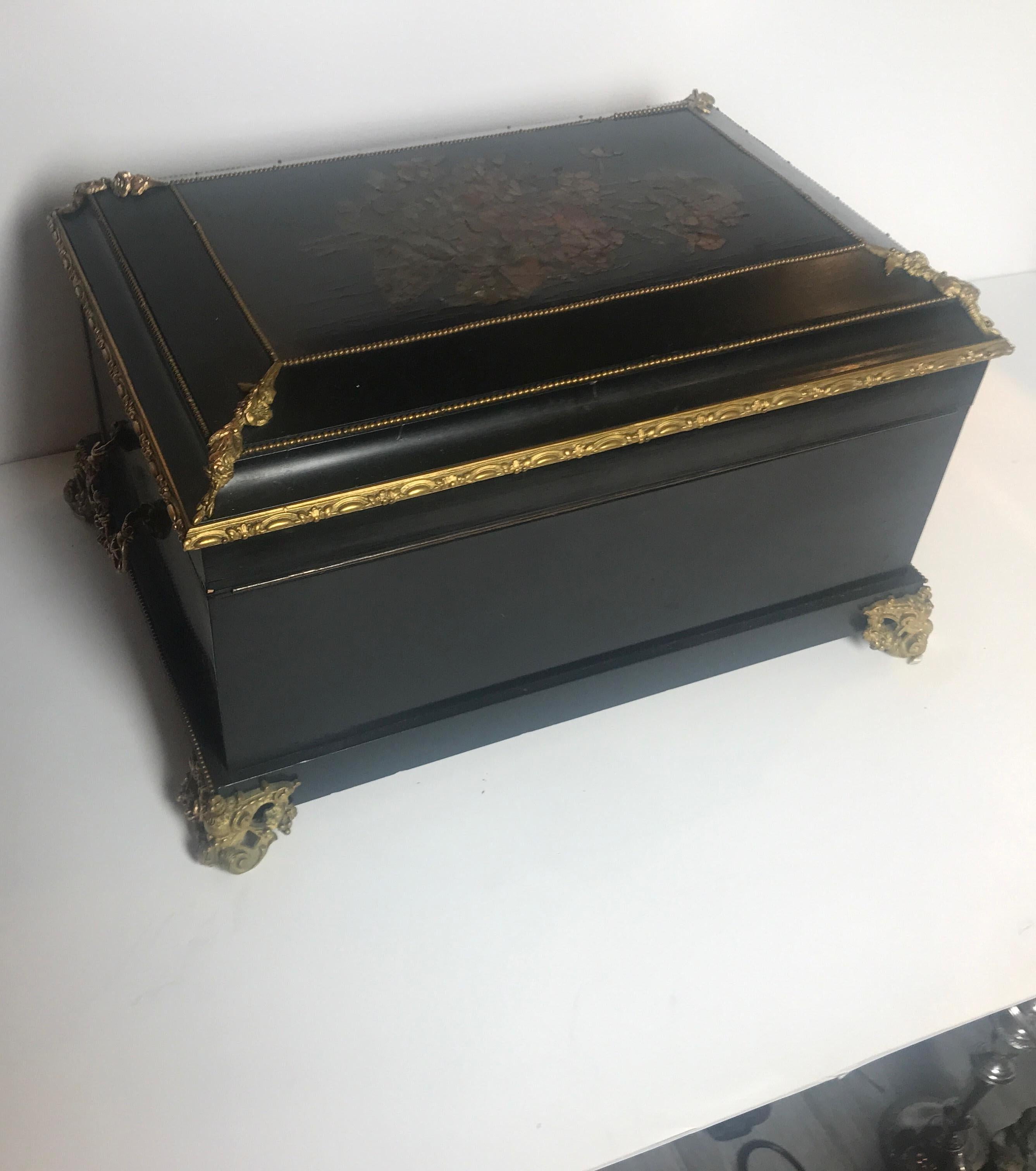 Velvet Large 19th Century Continental Neoclassical Between Dresser Vanity Box For Sale