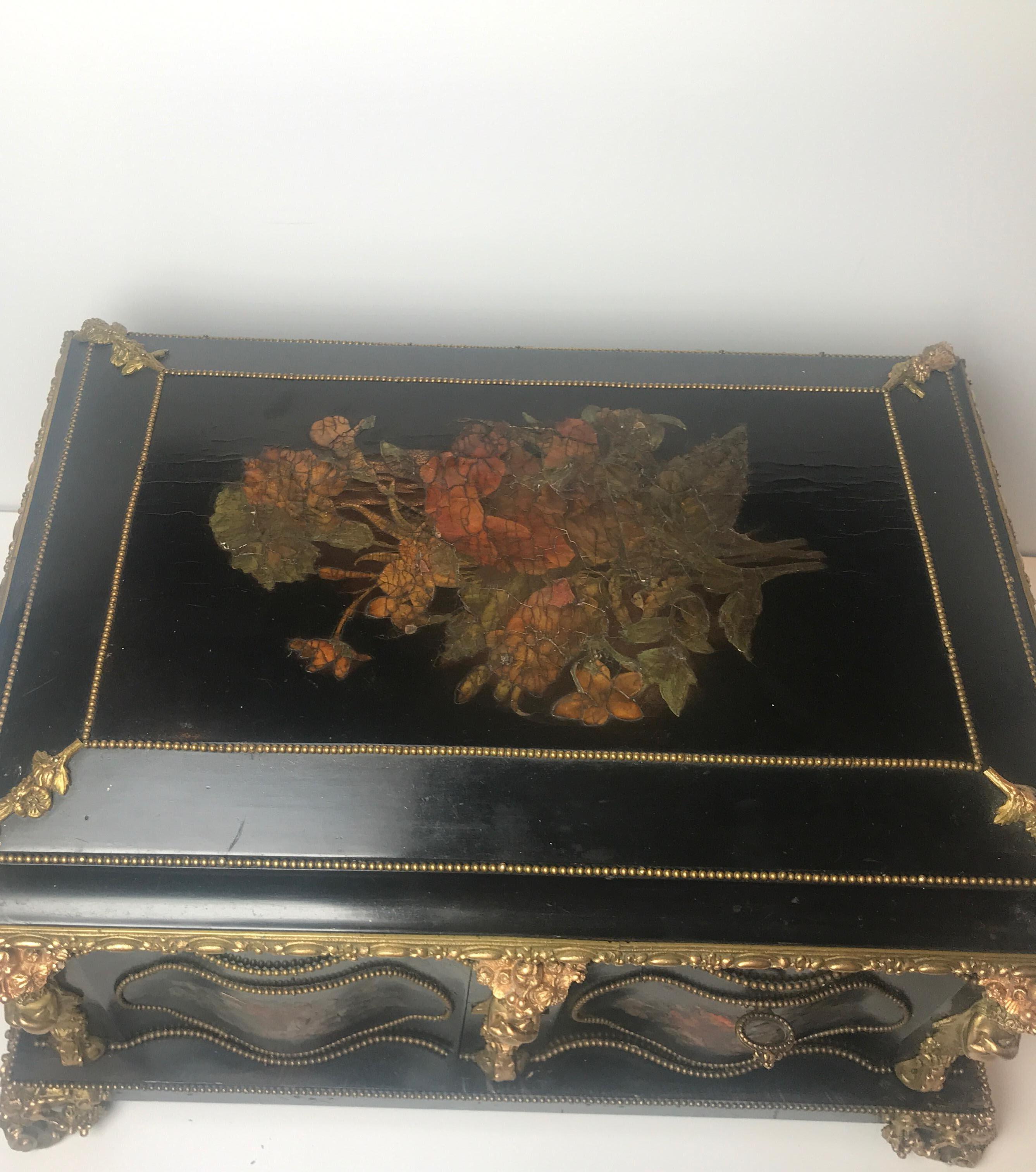 Large 19th Century Continental Neoclassical Between Dresser Vanity Box For Sale 1