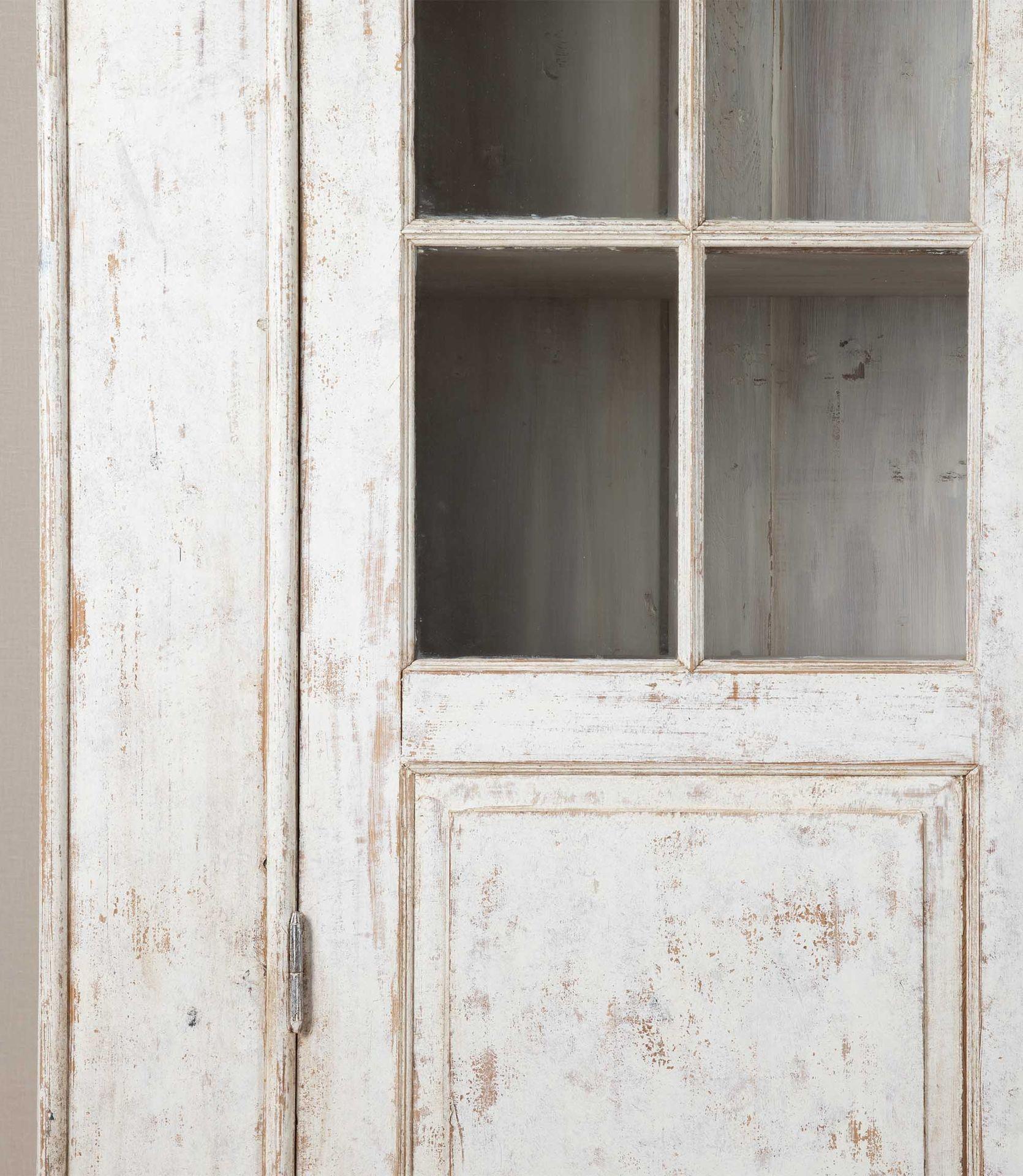Large 19th Century Continental Painted Cupboard In Good Condition For Sale In Gloucestershire, GB