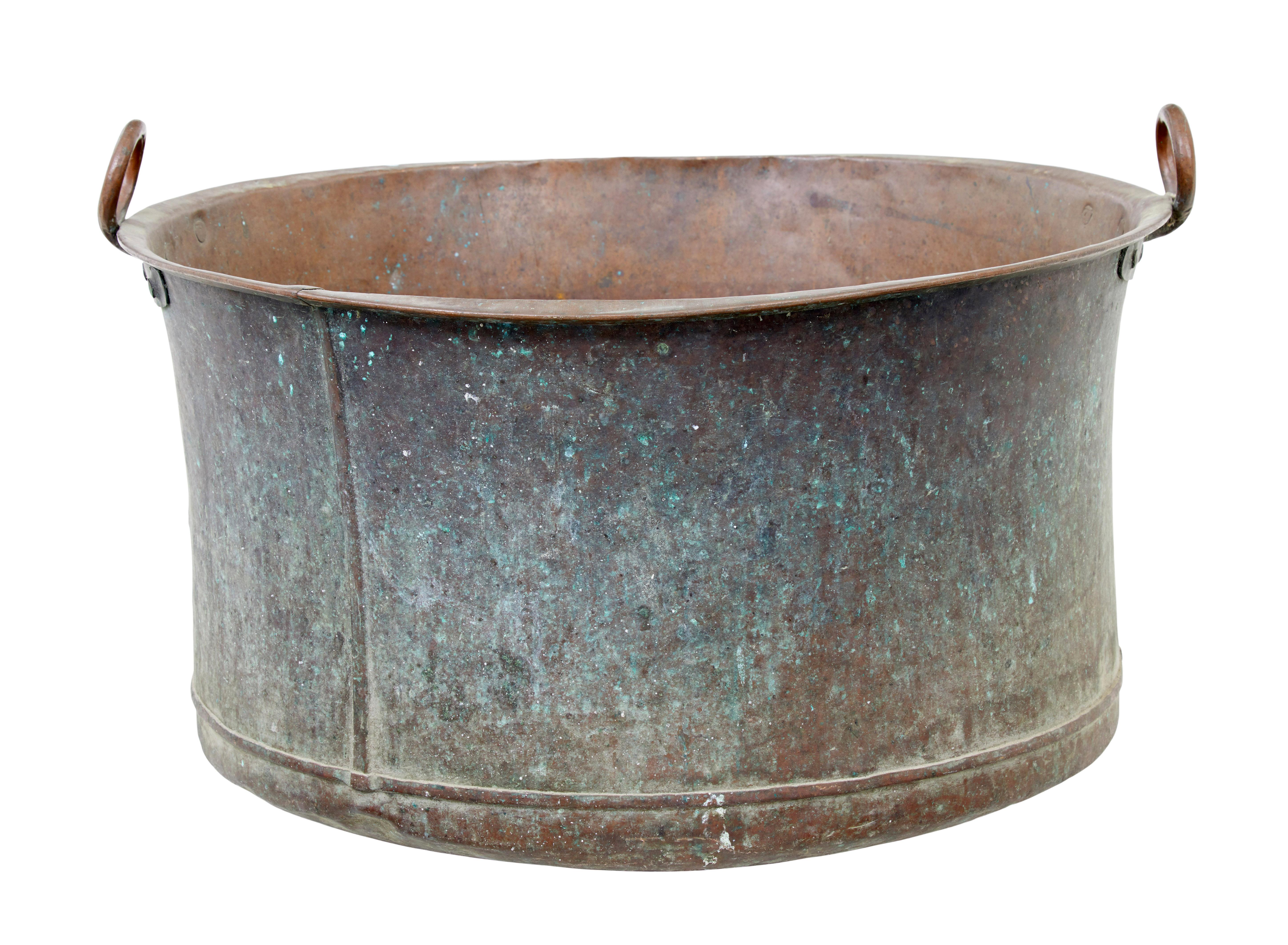Victorian Large 19th century cooking pot with original patina For Sale