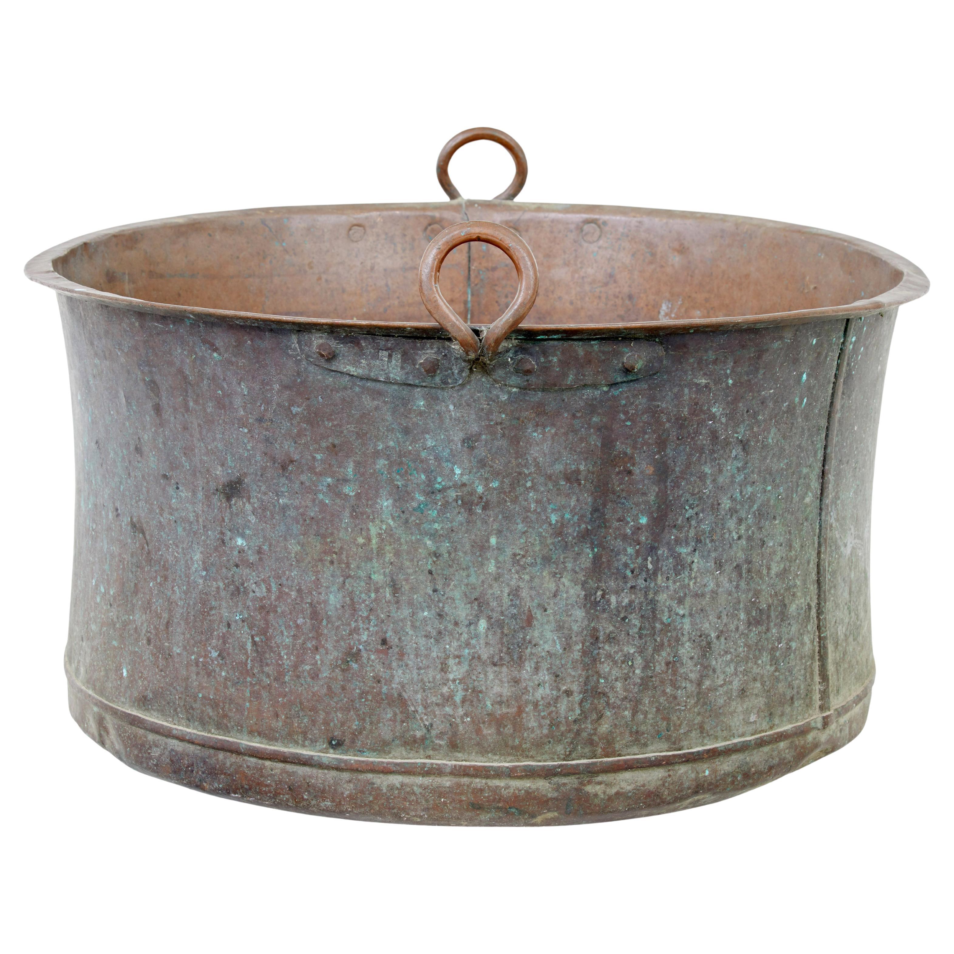 Large 19th century cooking pot with original patina For Sale