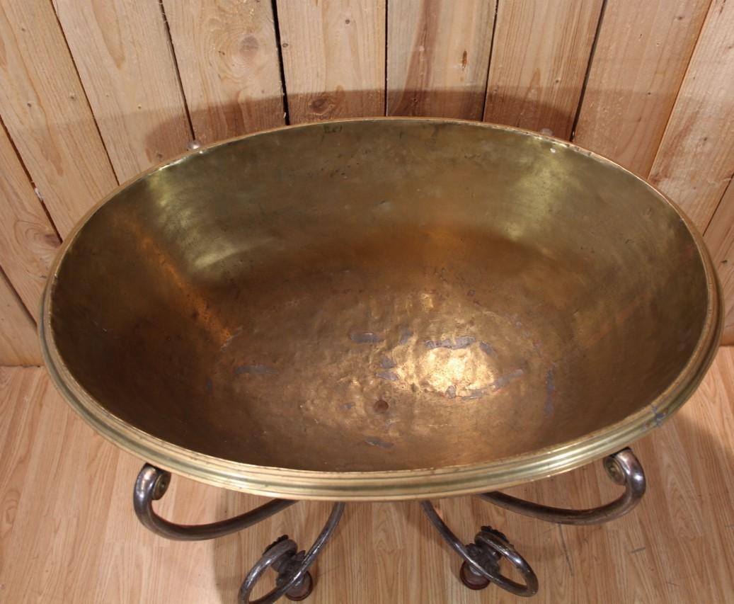 Iron Large 19th Century Cooler Or Planter For Sale