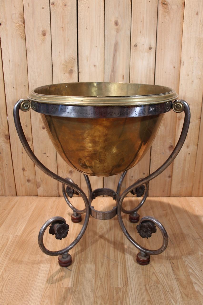 Large 19th Century Cooler Or Planter For Sale 3