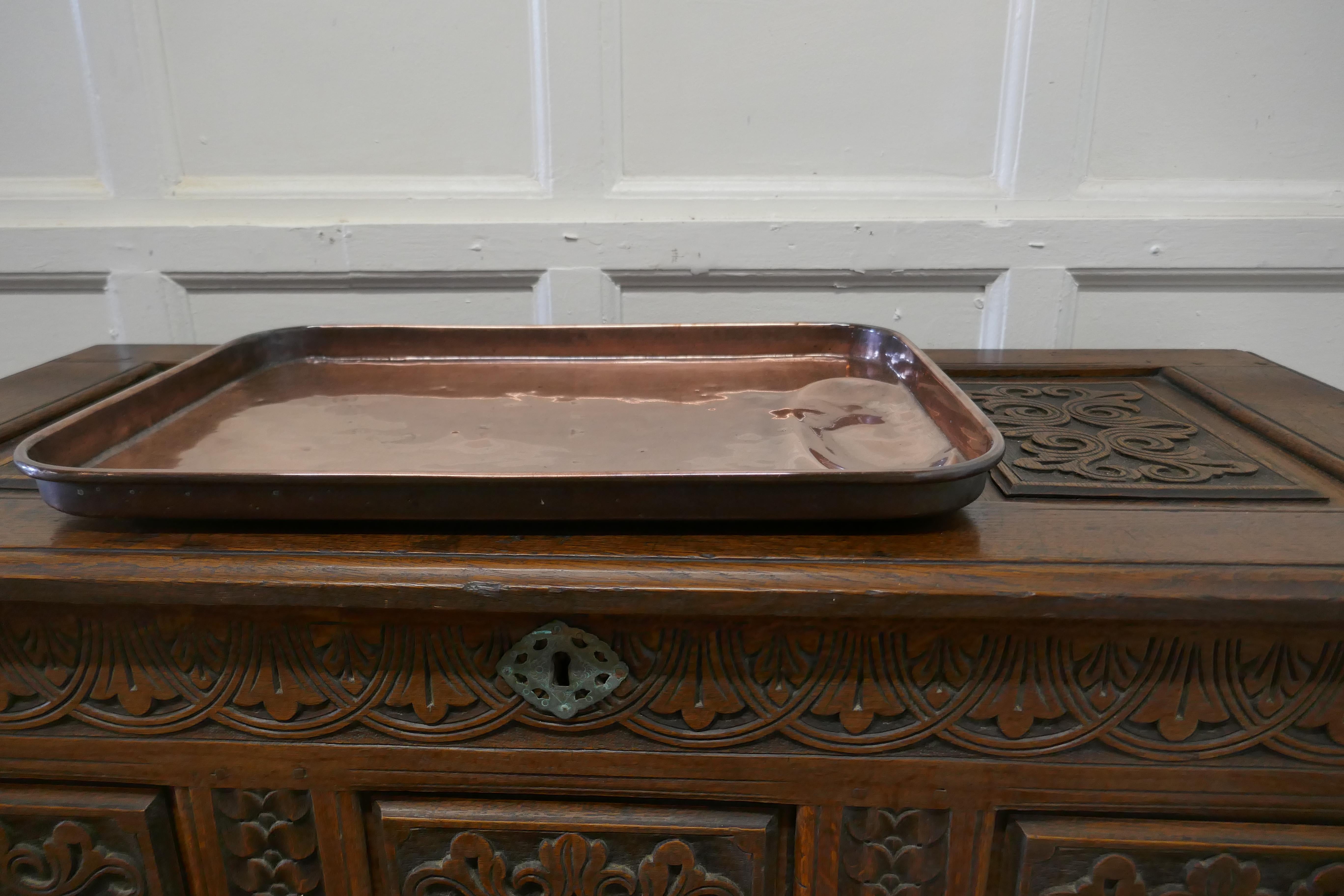 Large 19th Century Copper Roasting Tray with Gravy Well In Good Condition In Chillerton, Isle of Wight