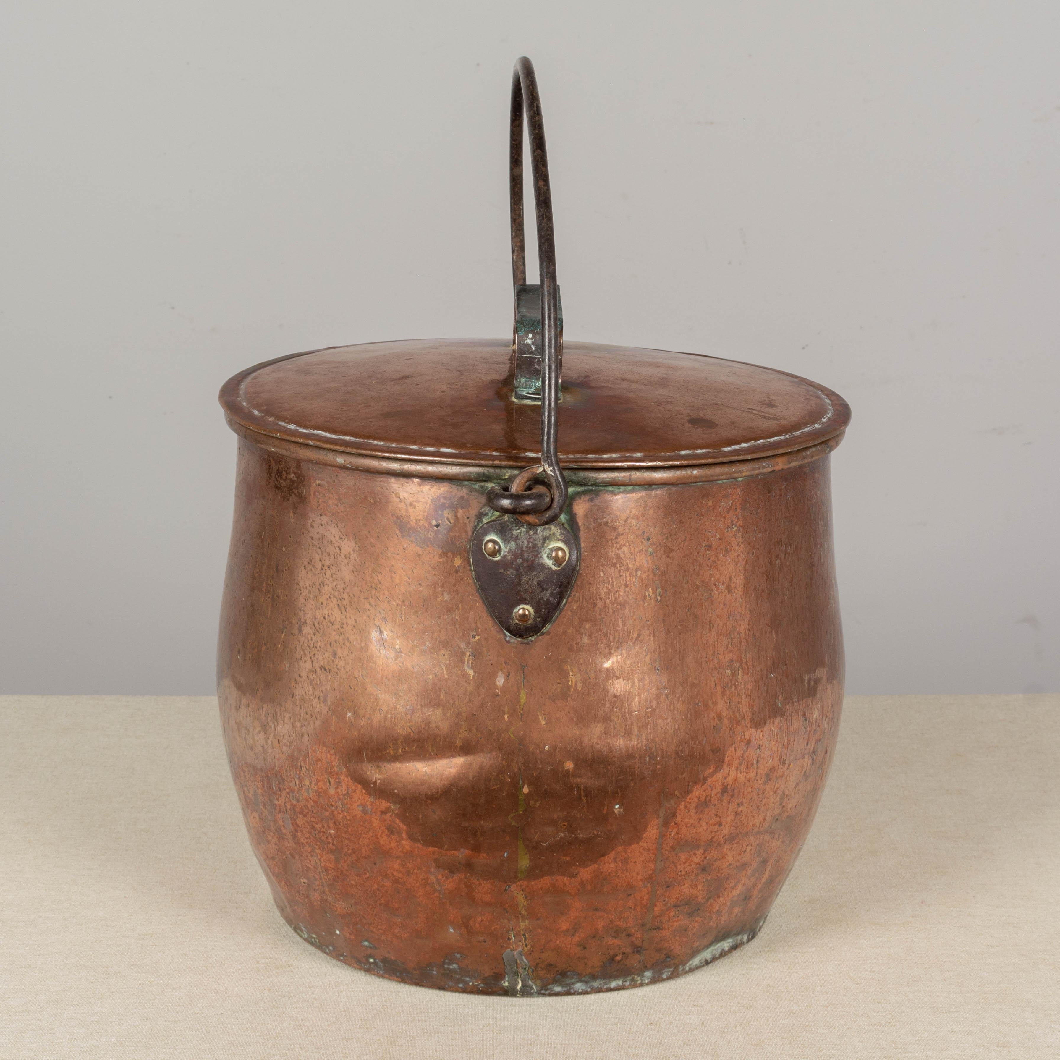 Hammered Large 19th Century Copper Stock Pot or Cauldron For Sale