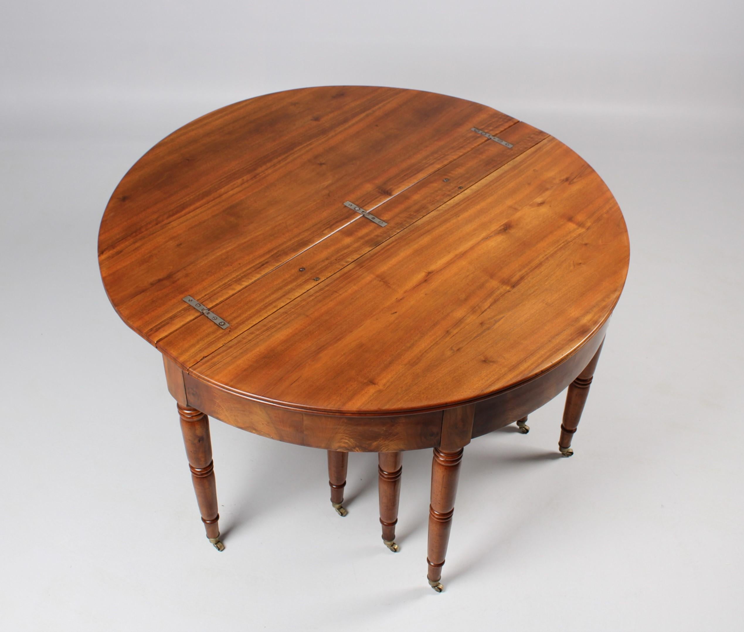 Large 19th Century Dining Table, Walnut, 12-16 People 11