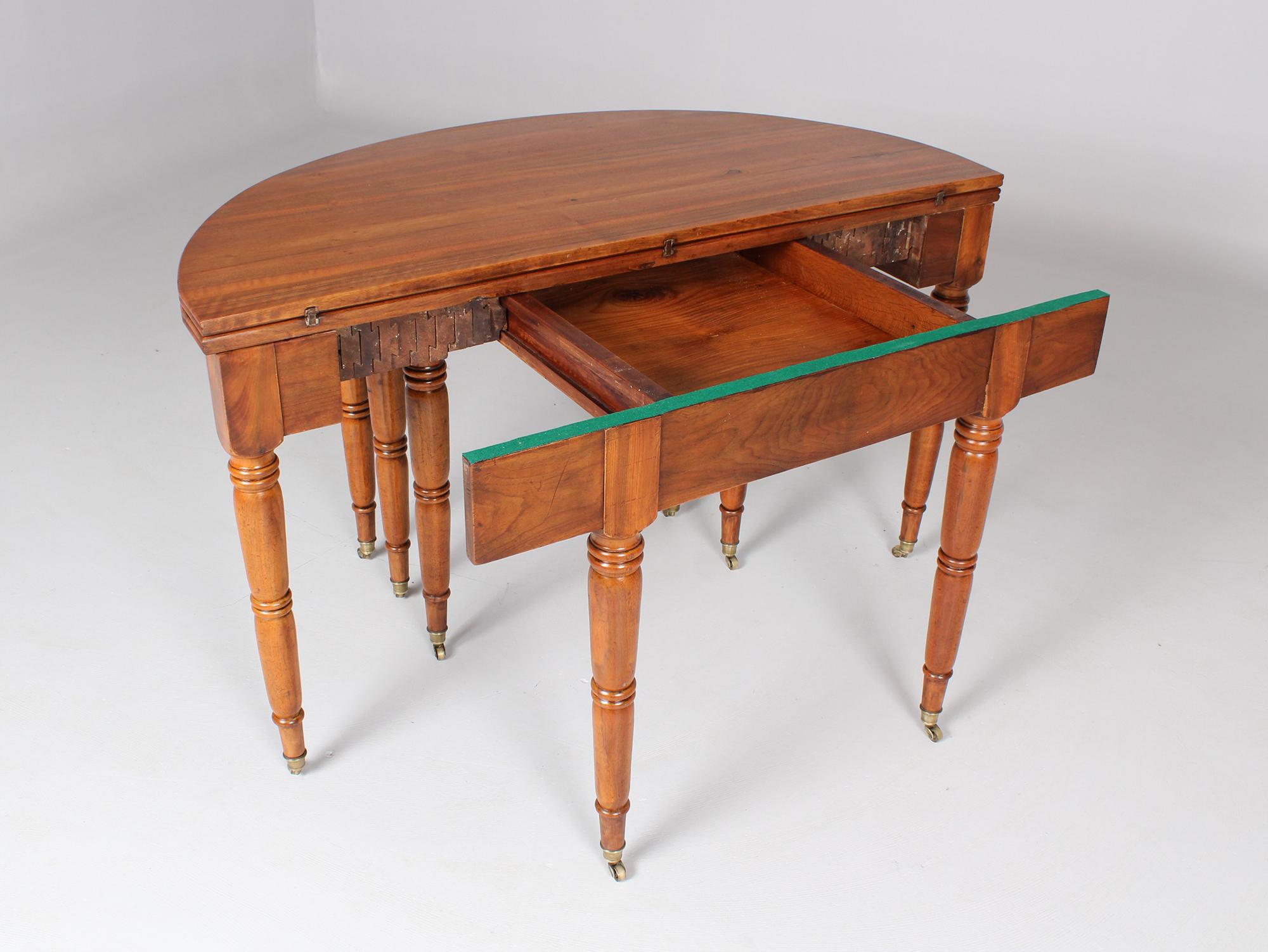 Large 19th Century Dining Table, Walnut, 12-16 People In Good Condition In Greven, DE