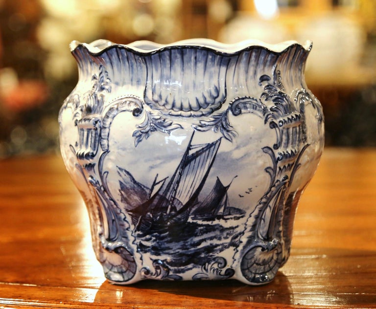 Hand-Crafted Large 19th Century Dutch Hand-Painted Blue and White Ceramic Delft Cachepot For Sale