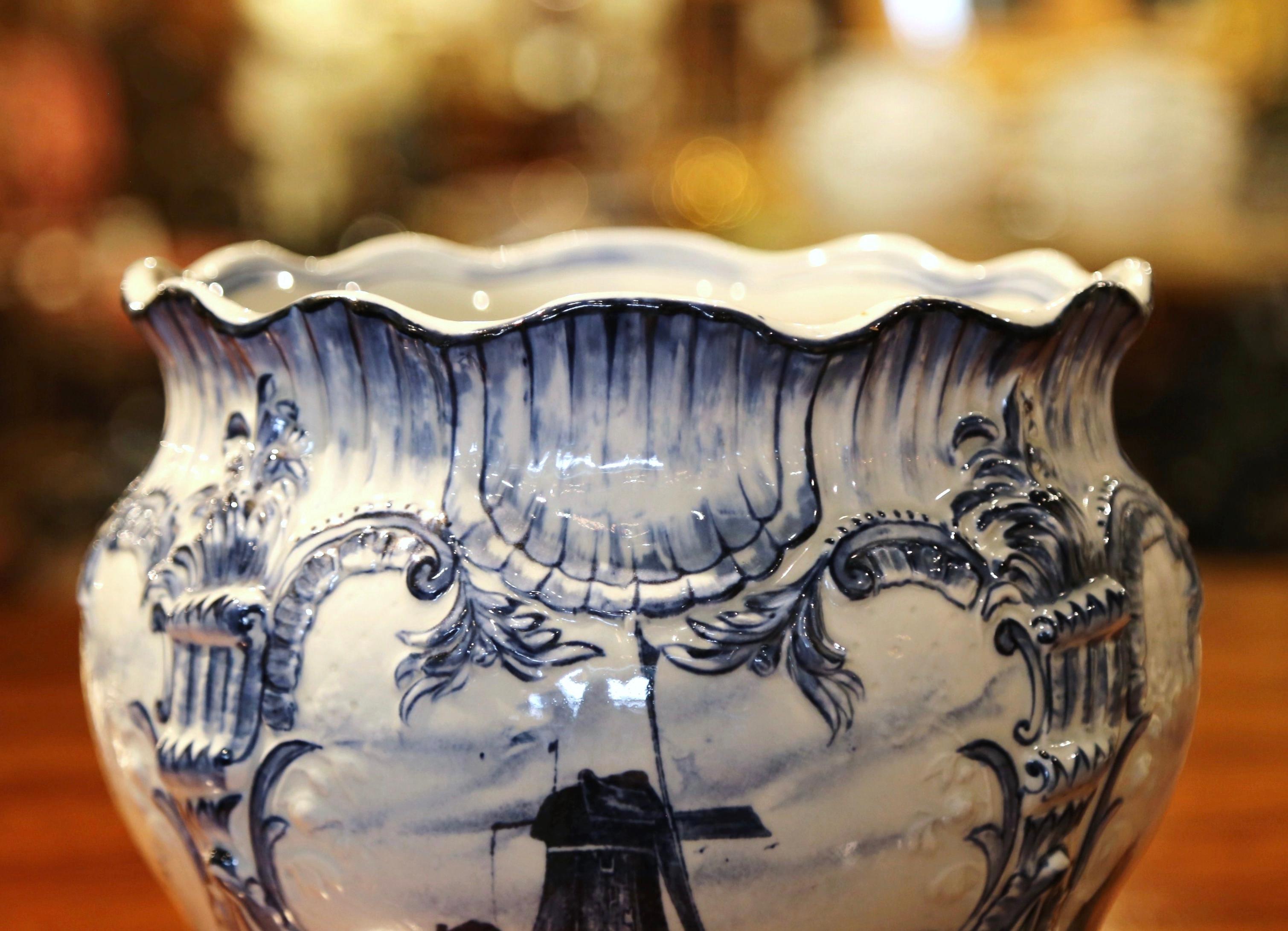 Large 19th Century Dutch Hand-Painted Blue and White Ceramic Delft Cachepot In Excellent Condition For Sale In Dallas, TX