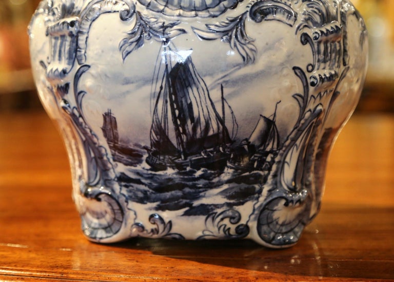 Large 19th Century Dutch Hand-Painted Blue and White Ceramic Delft Cachepot For Sale 2