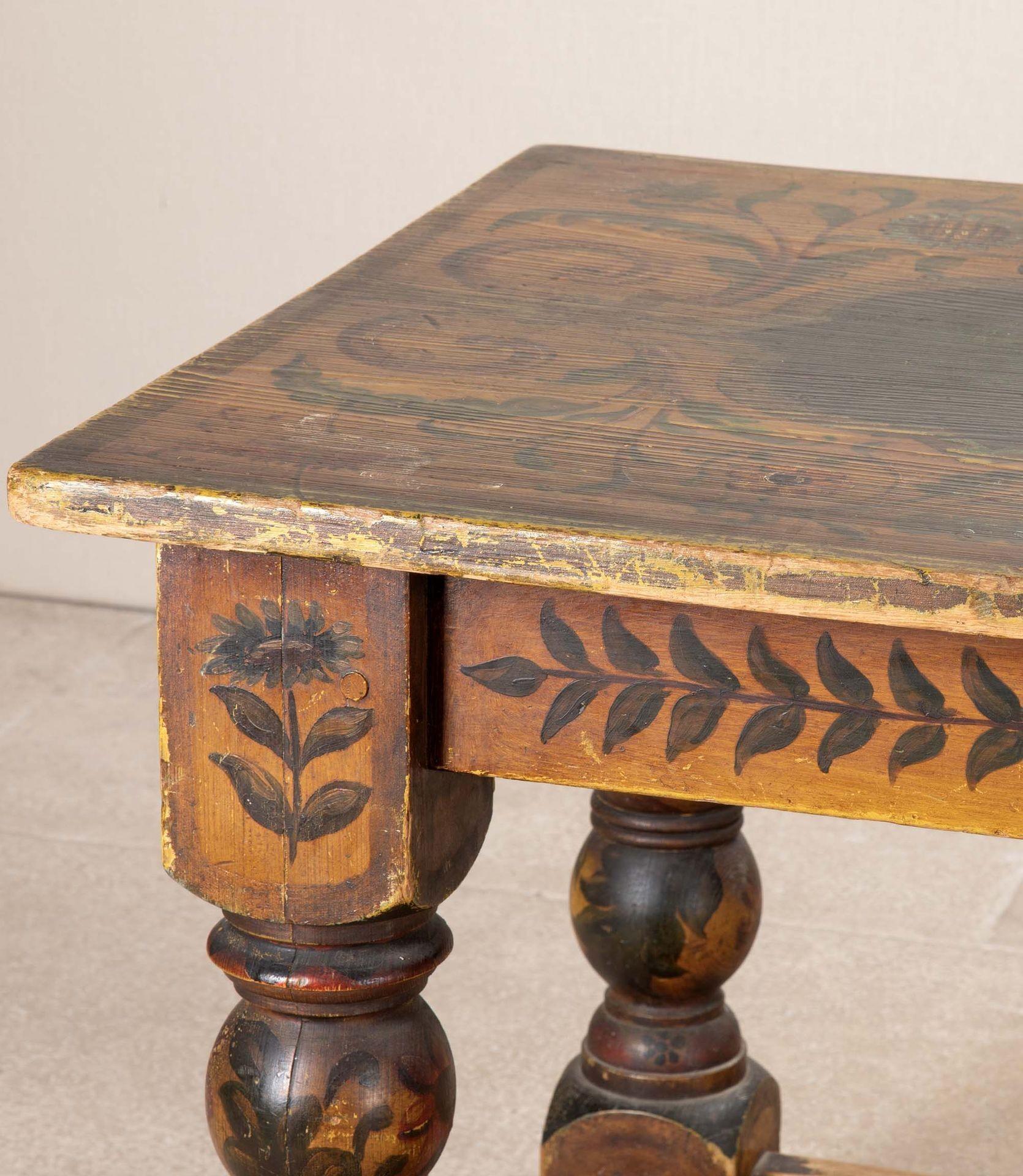 Grande table peinte hollandaise du 19e siècle Bon état - En vente à Gloucestershire, GB