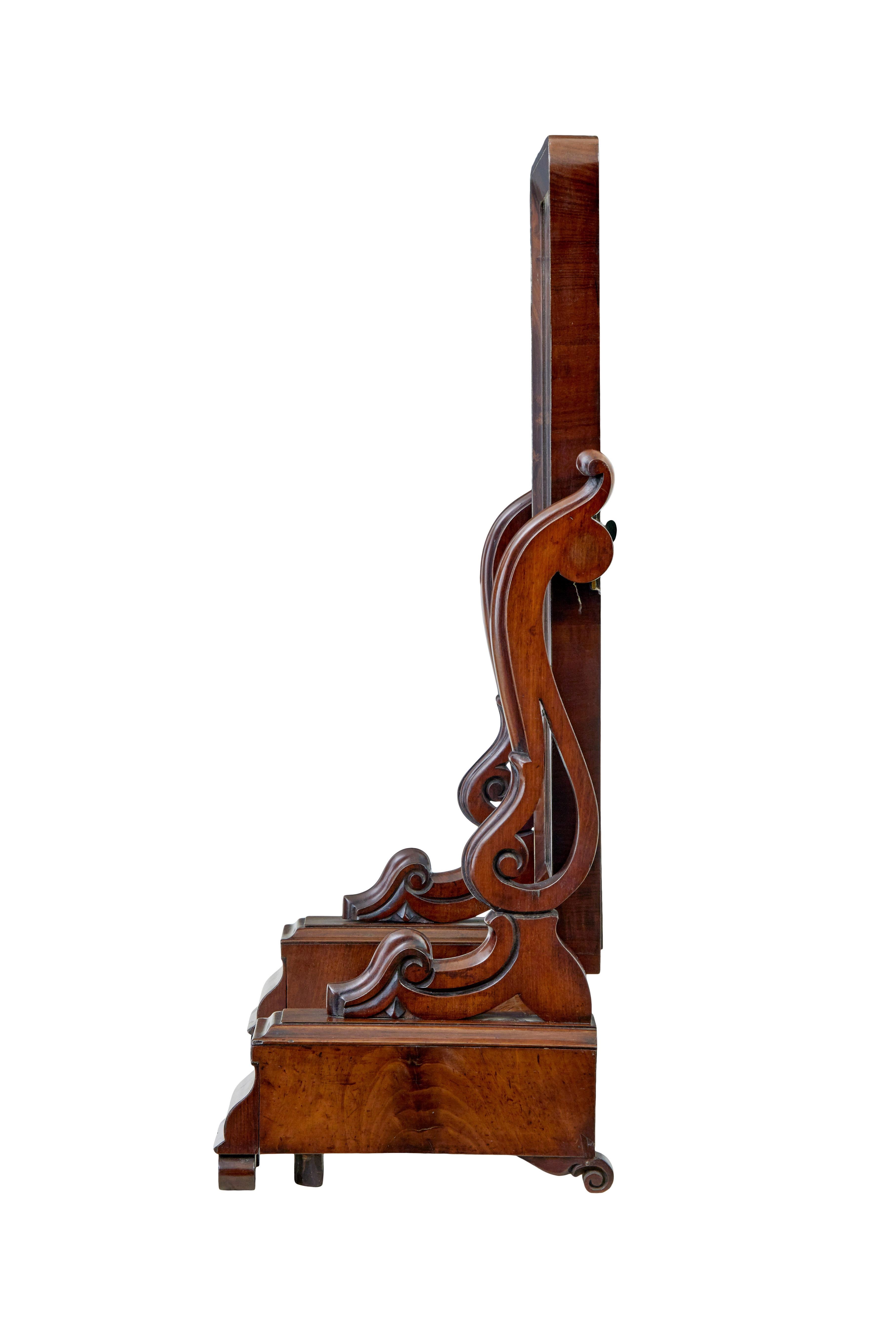 Anglais Grand miroir de vanité du 19e siècle, début de l'époque victorienne en vente