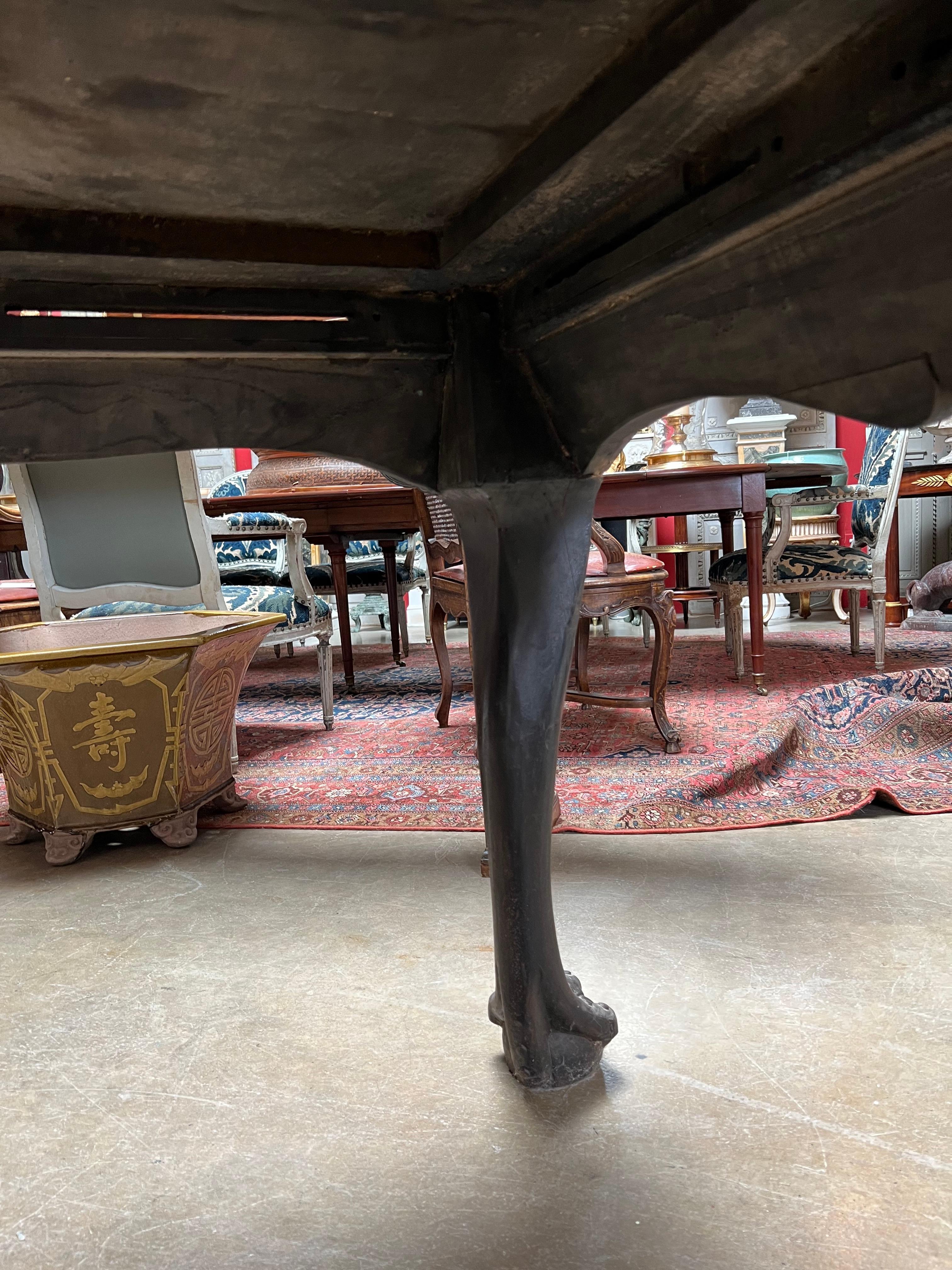 Large 19th Century Elmwood Table with an Old Lacquer Finish For Sale 3