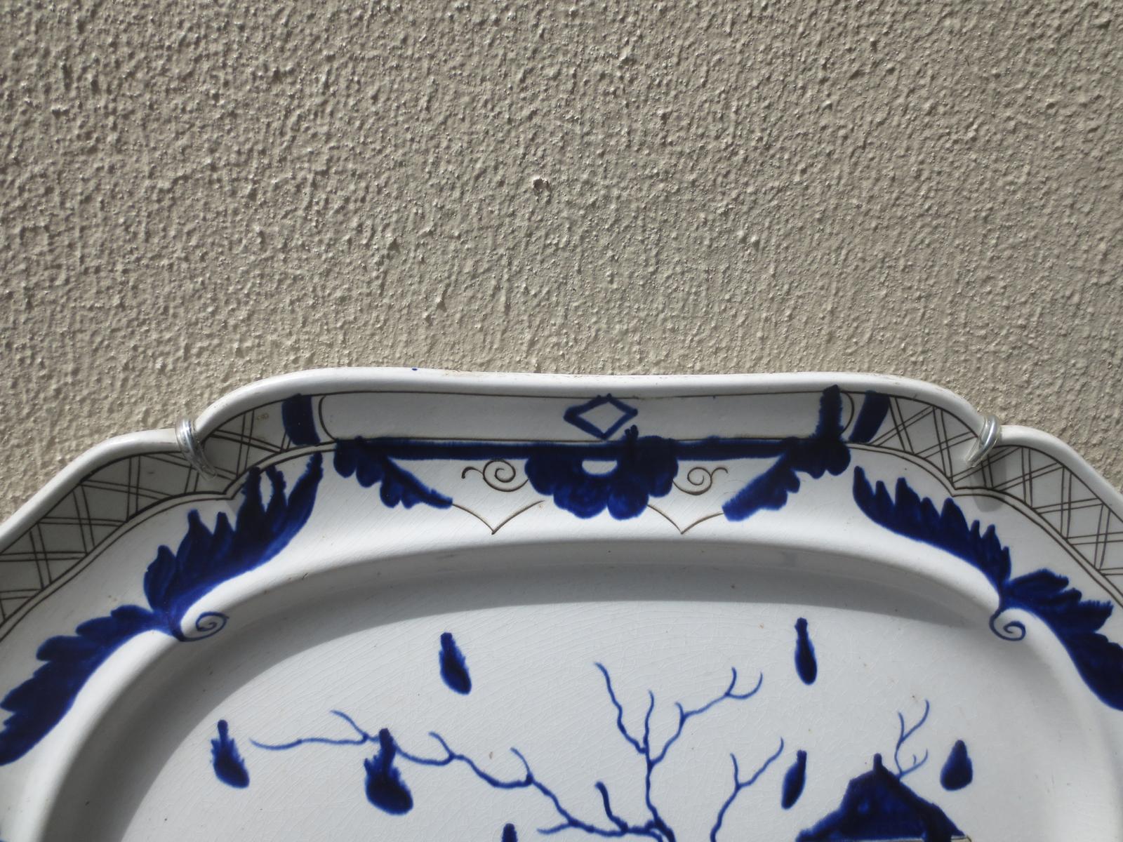 Large 19th Century English Blue and White Porcelain Charger, Unmarked For Sale 13
