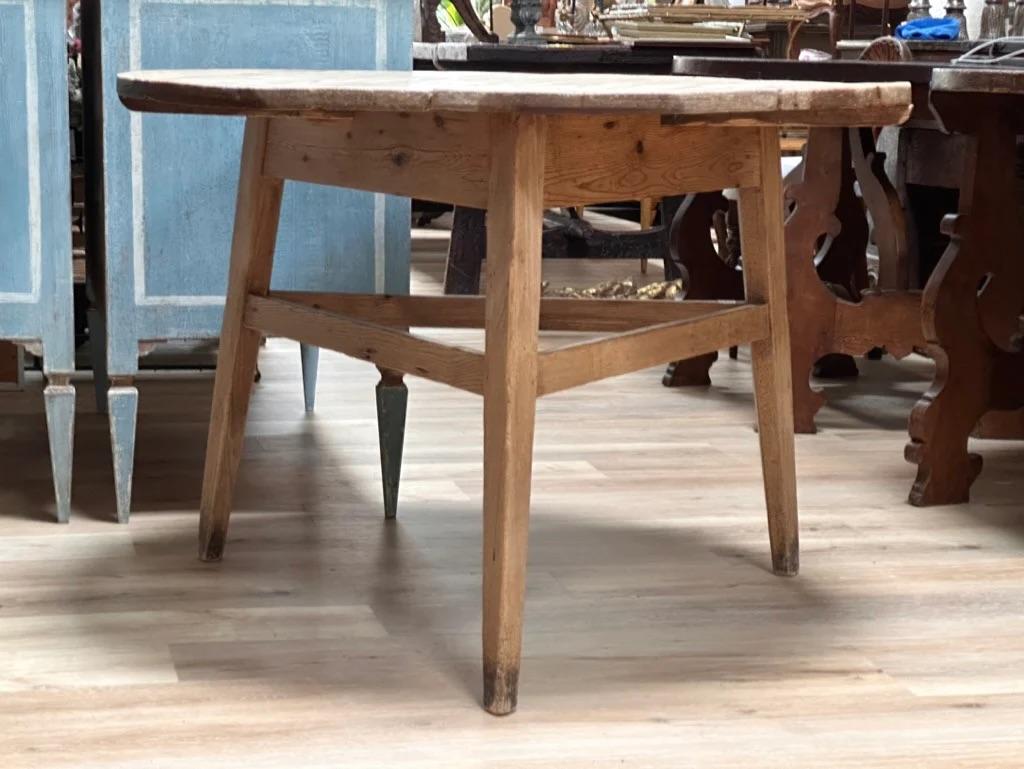 Large 19th Century English Cricket Table For Sale 1