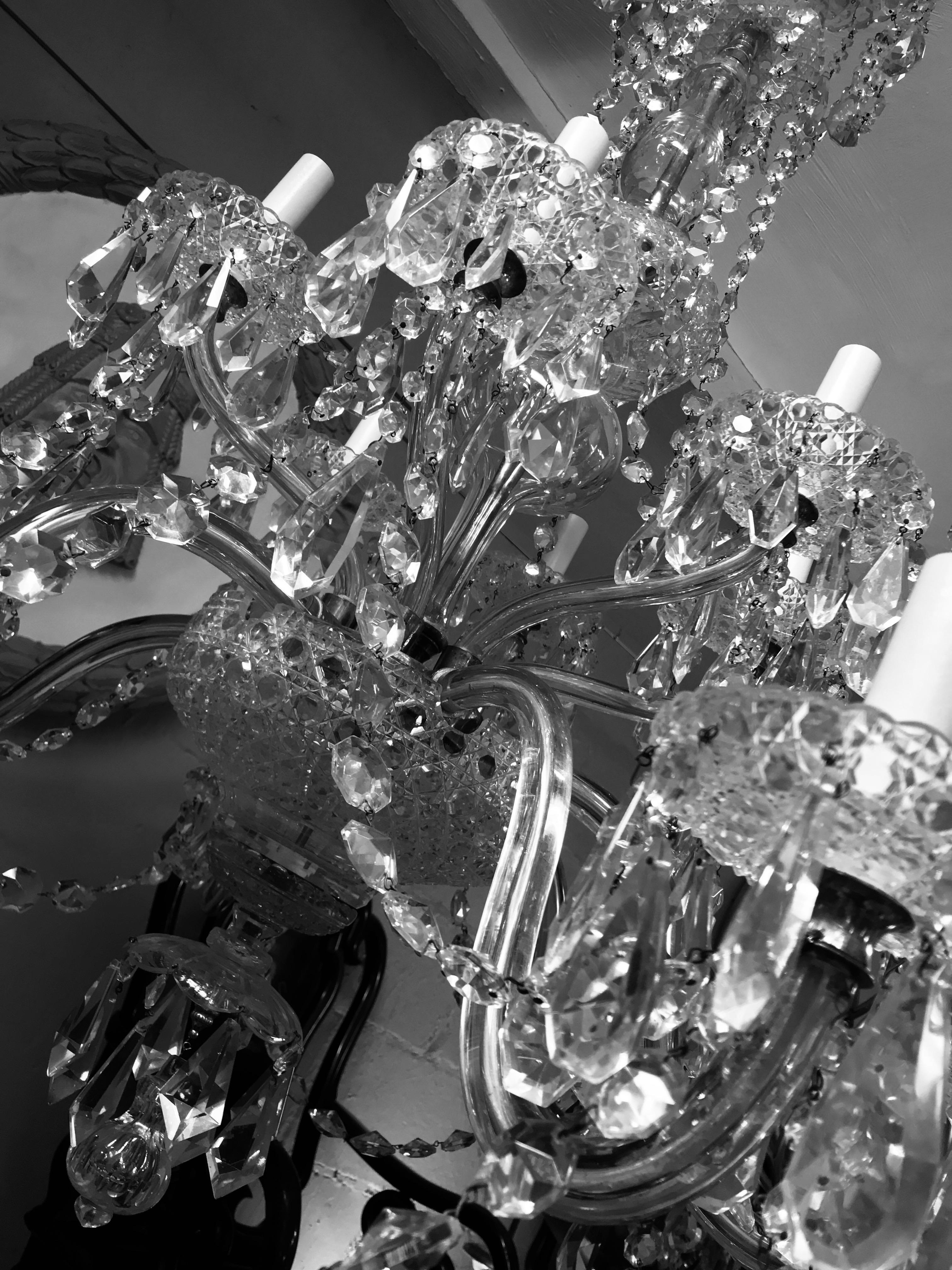 Cut Glass Large 19th Century English Cut-Glass Chandelier