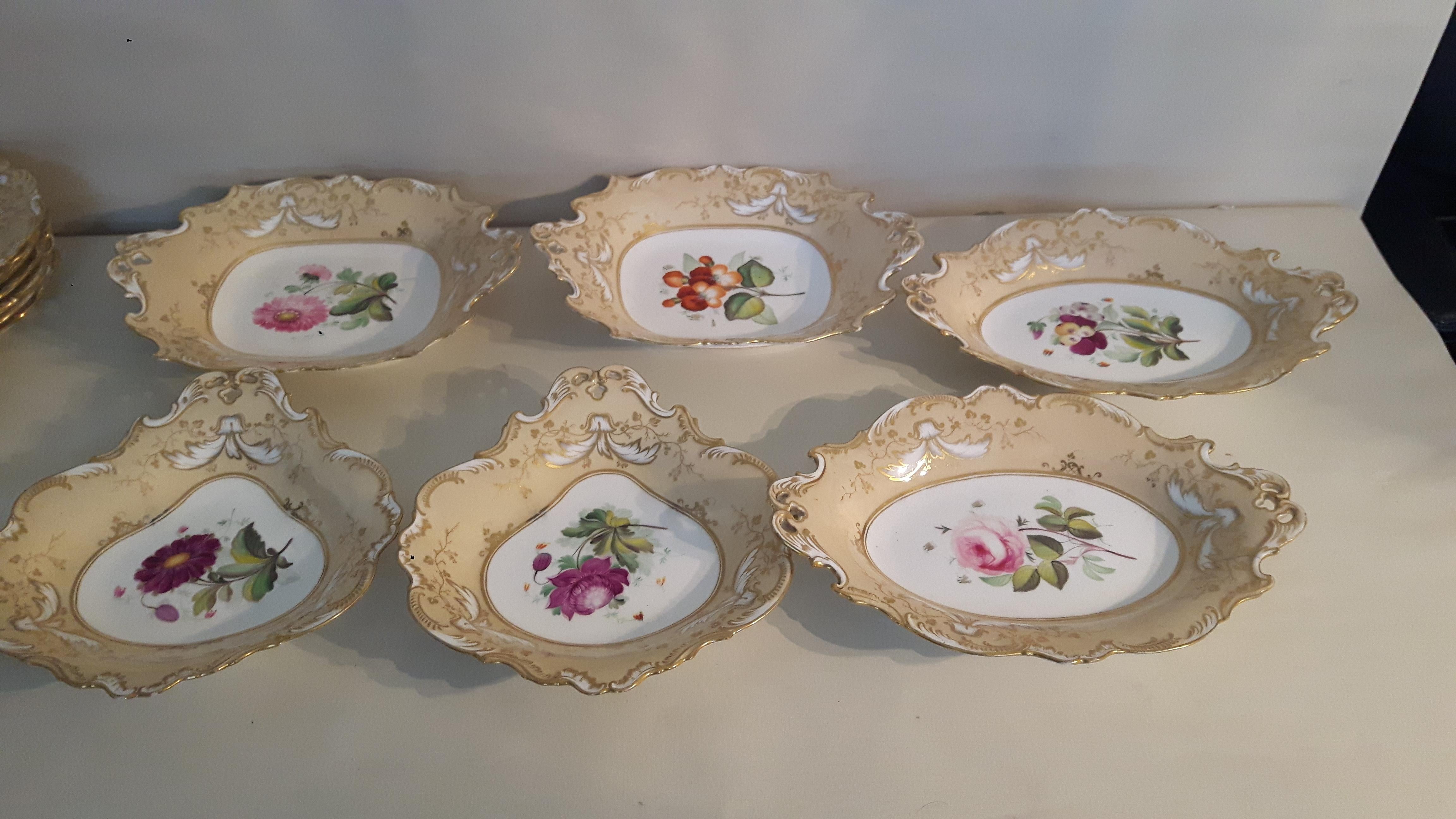 Large 19th Century English Dessert Service In Good Condition In London, GB