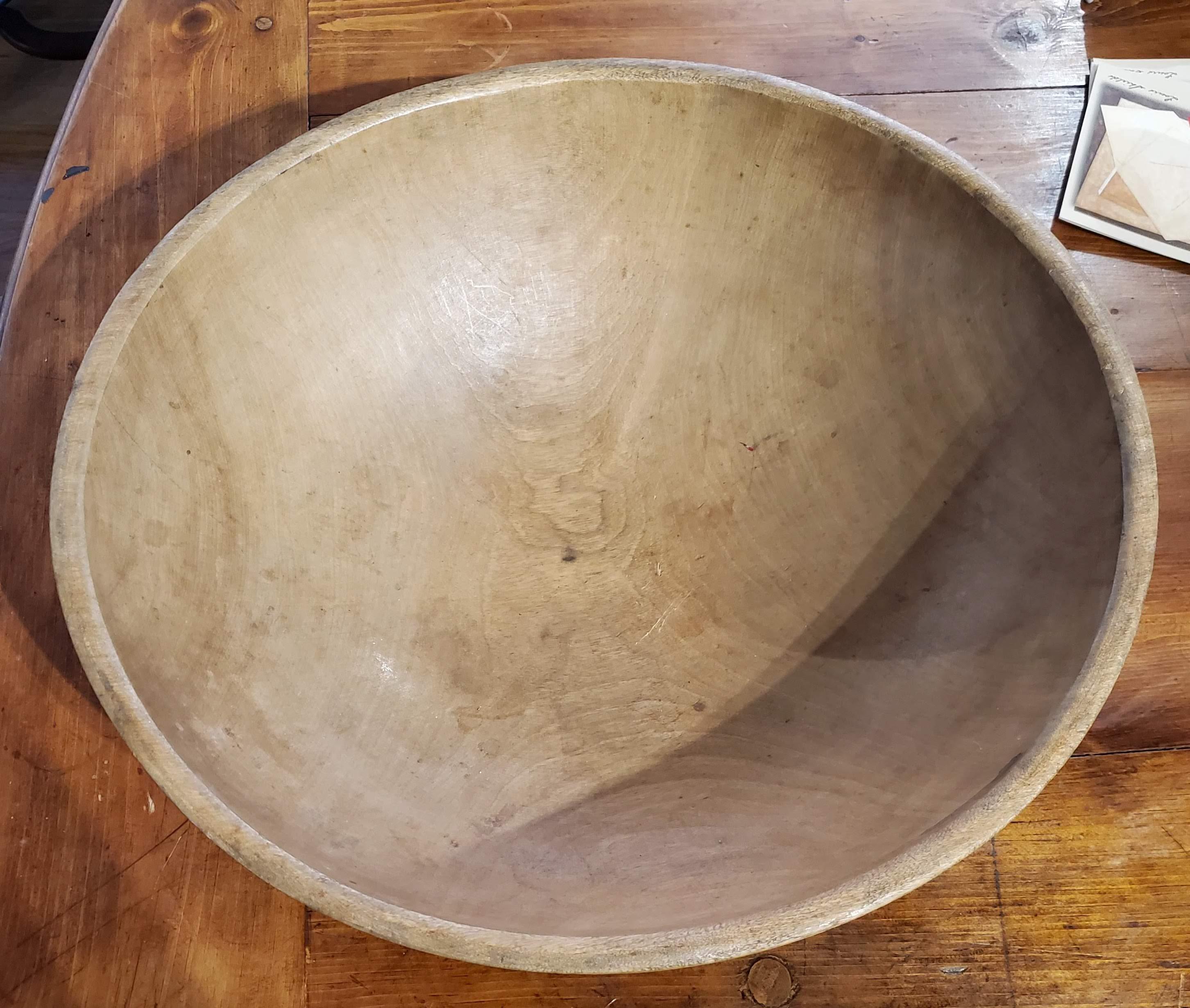 Large 19th century English turned dough bowl. Made of elm. 
England, circa 1870.
Measures: 5.25” H, 16” Dm.