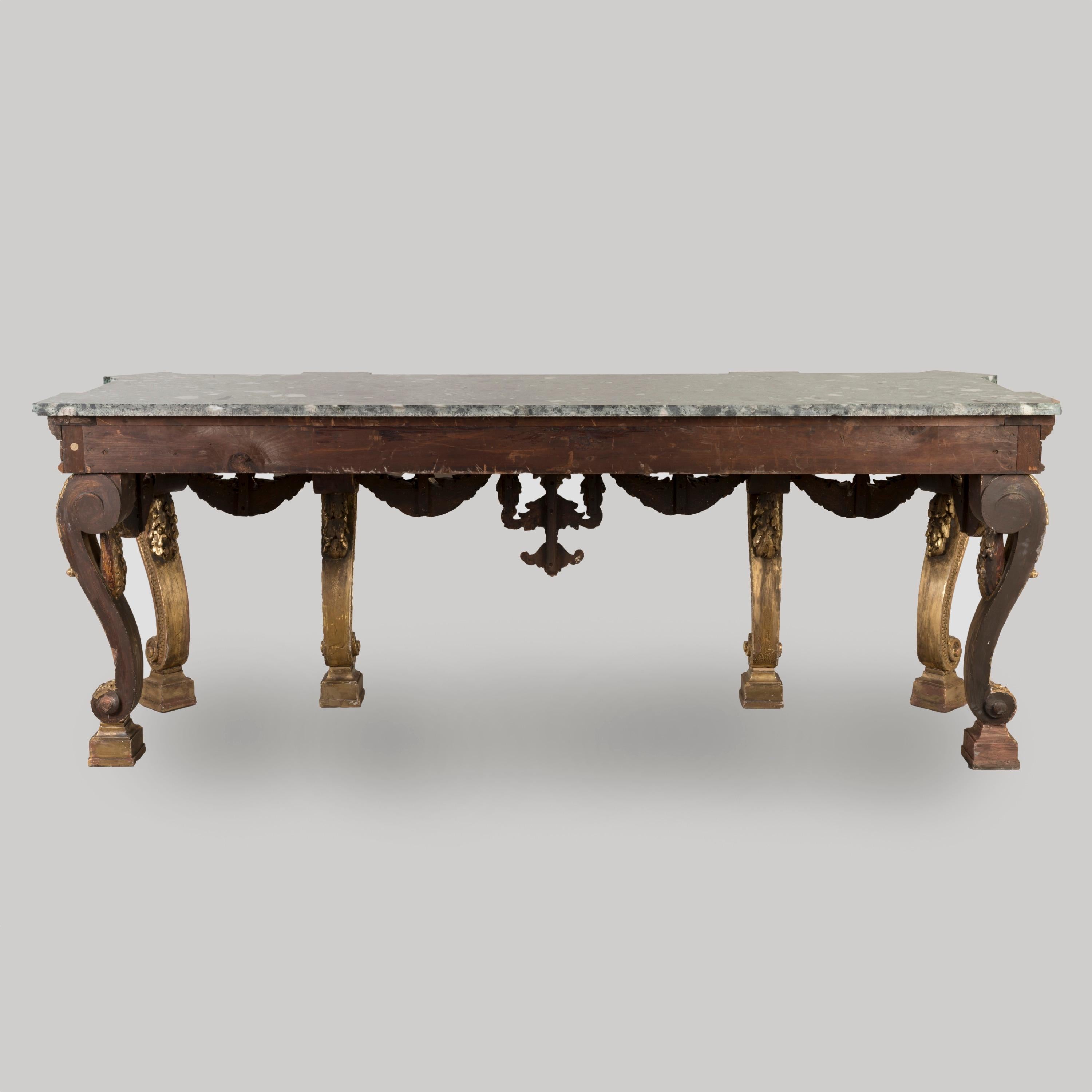 Grande table console en bois doré anglais du 19e siècle dans le style de William Kent en vente 2
