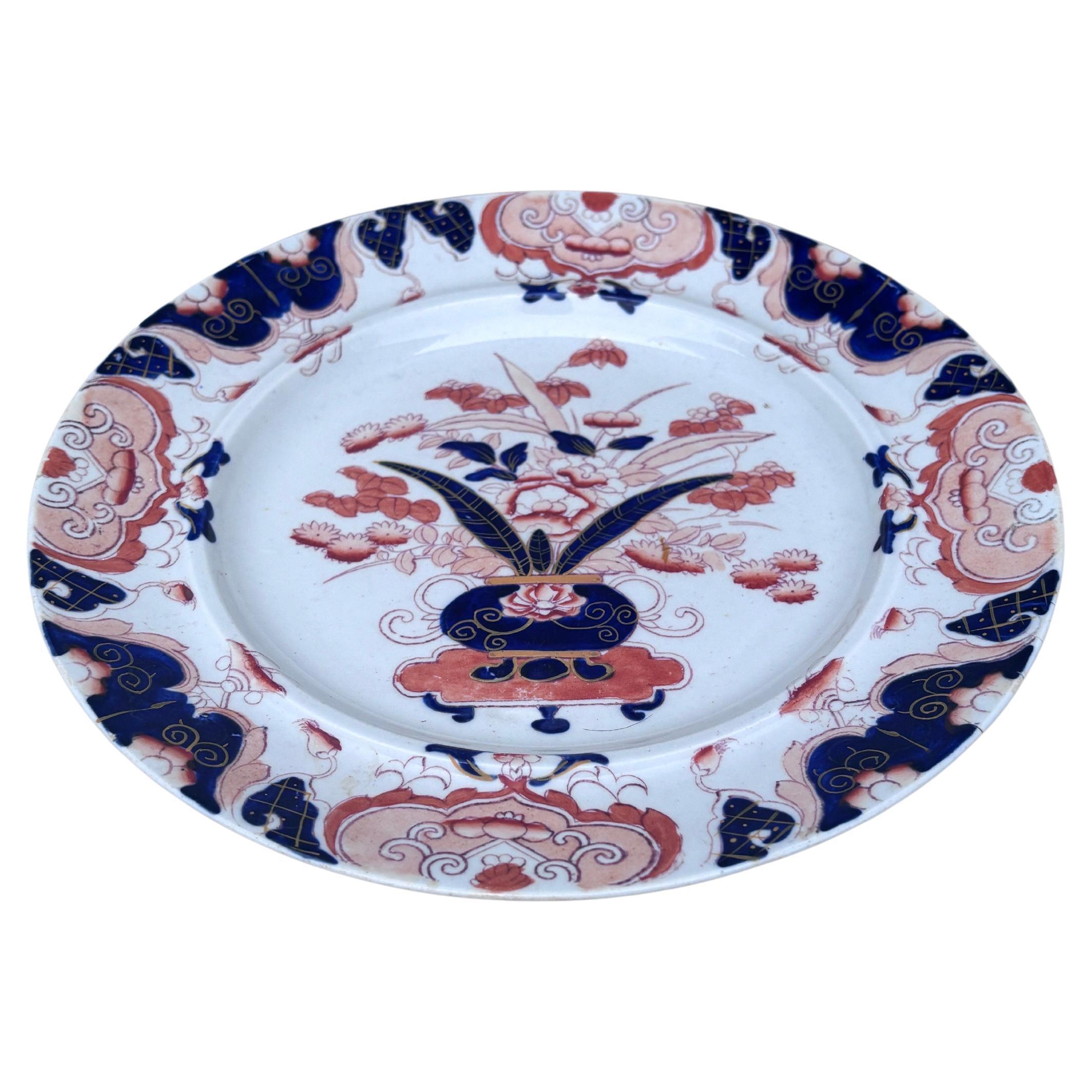 Großer signierter Mason's Ironstone Flowers & Vase Teller aus dem 19. Jahrhundert.
10,2 Zoll Durchmesser.