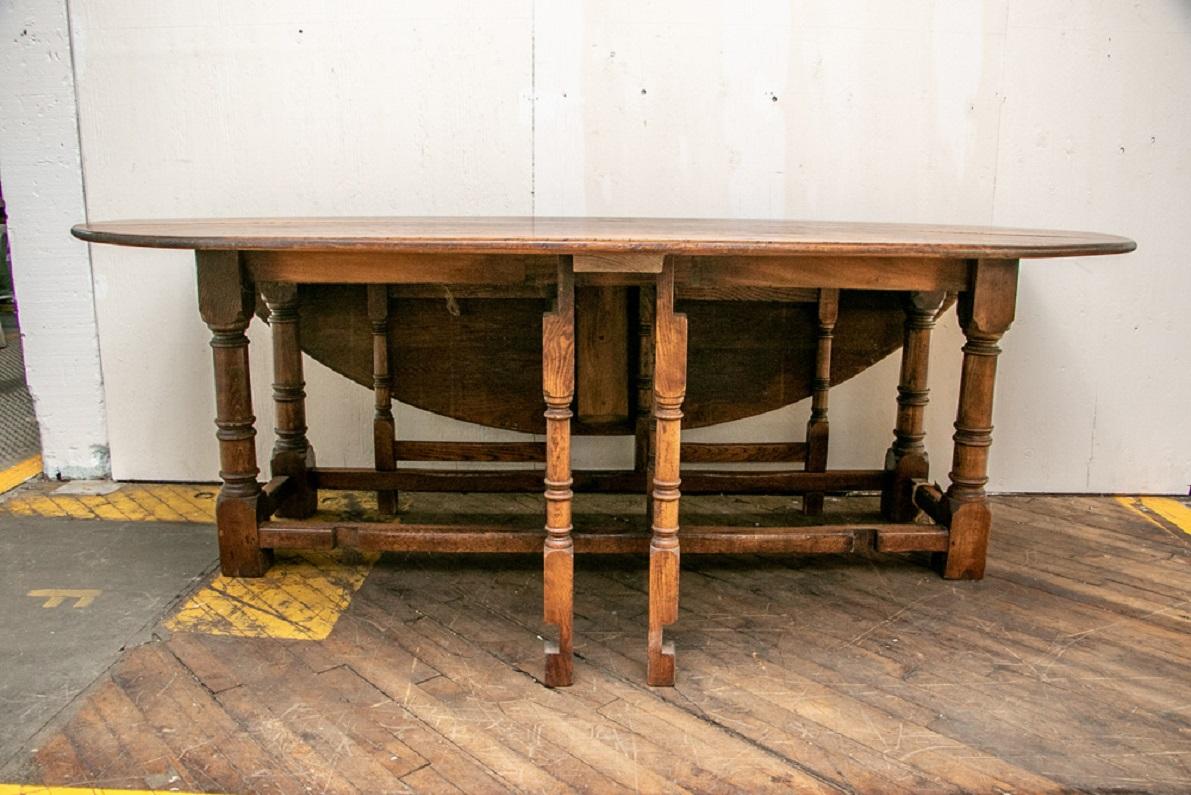 Rustic Large 19th Century English Oak Drop-Leaf Gate-Leg Dining Table