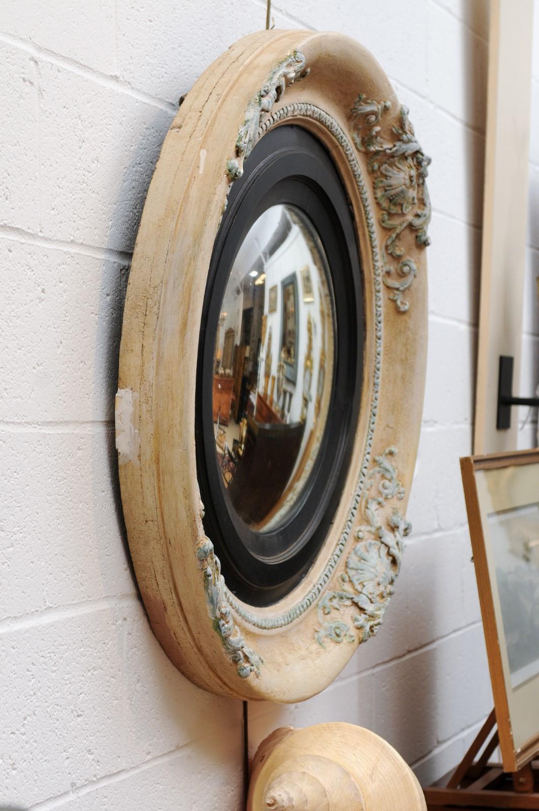Large 19th Century English Painted Bullseye Mirror with Convex Glass 7