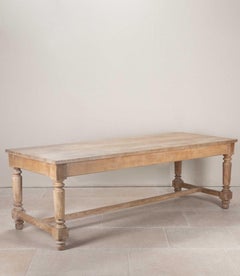 Grande table de réfectoire en hêtre frotté anglais du XIXe siècle