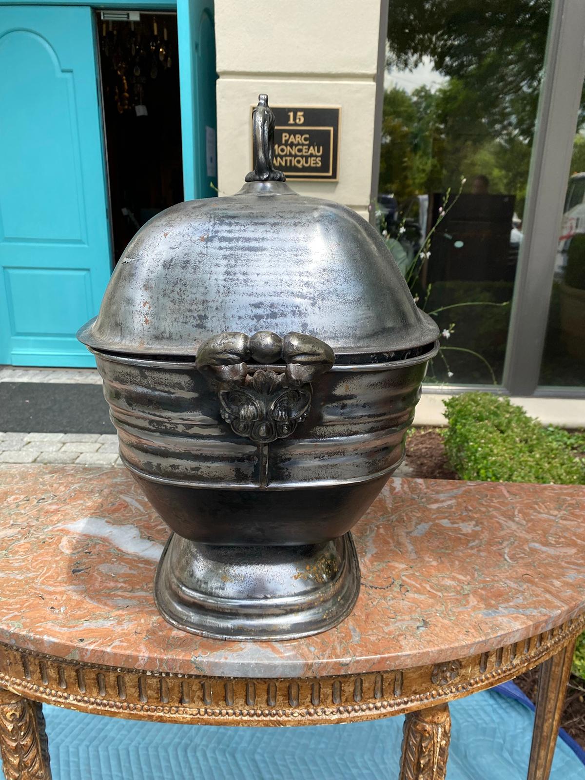 Large 19th Century English Steel Coal Hod In Good Condition For Sale In Atlanta, GA