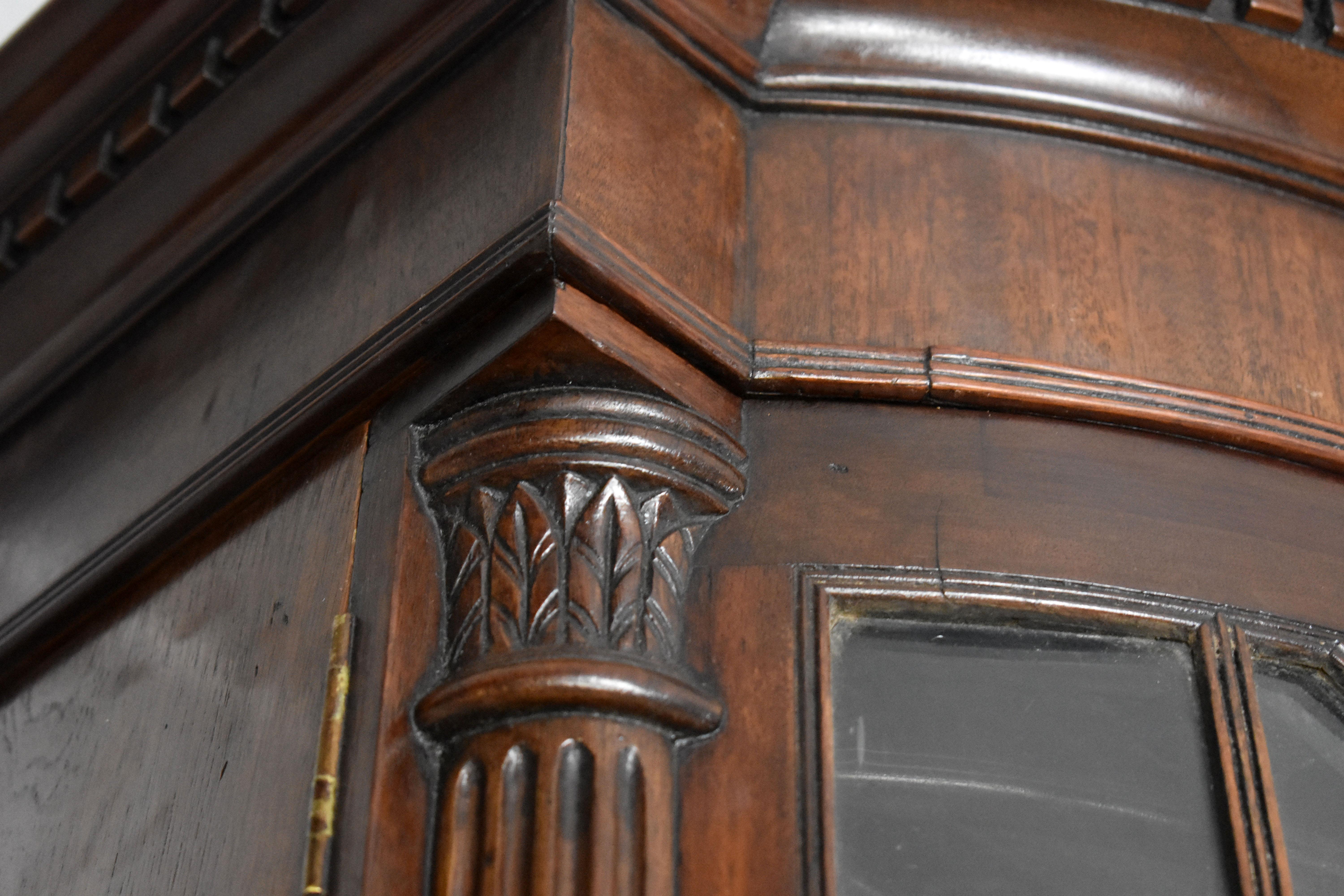 Large 19th Century English Victorian Mahogany Inverted Breakfront Bookcase 9