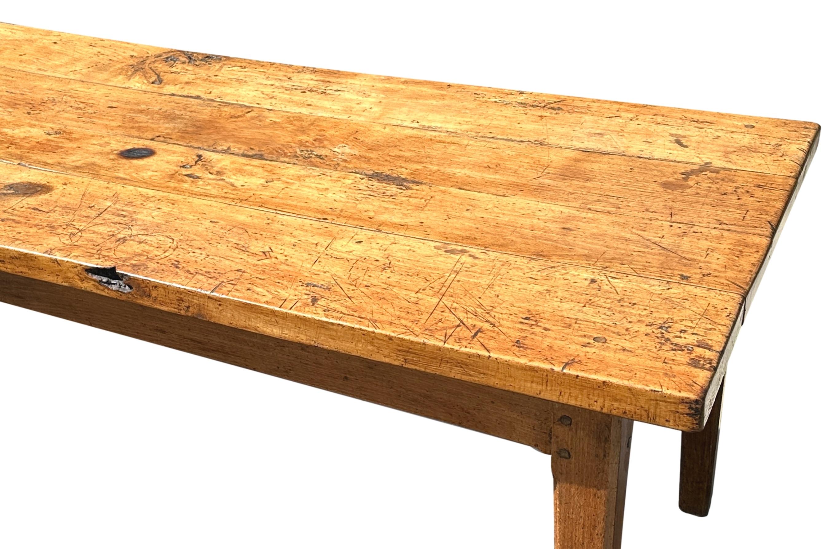 Français Grande table à manger de ferme du 19ème siècle en vente