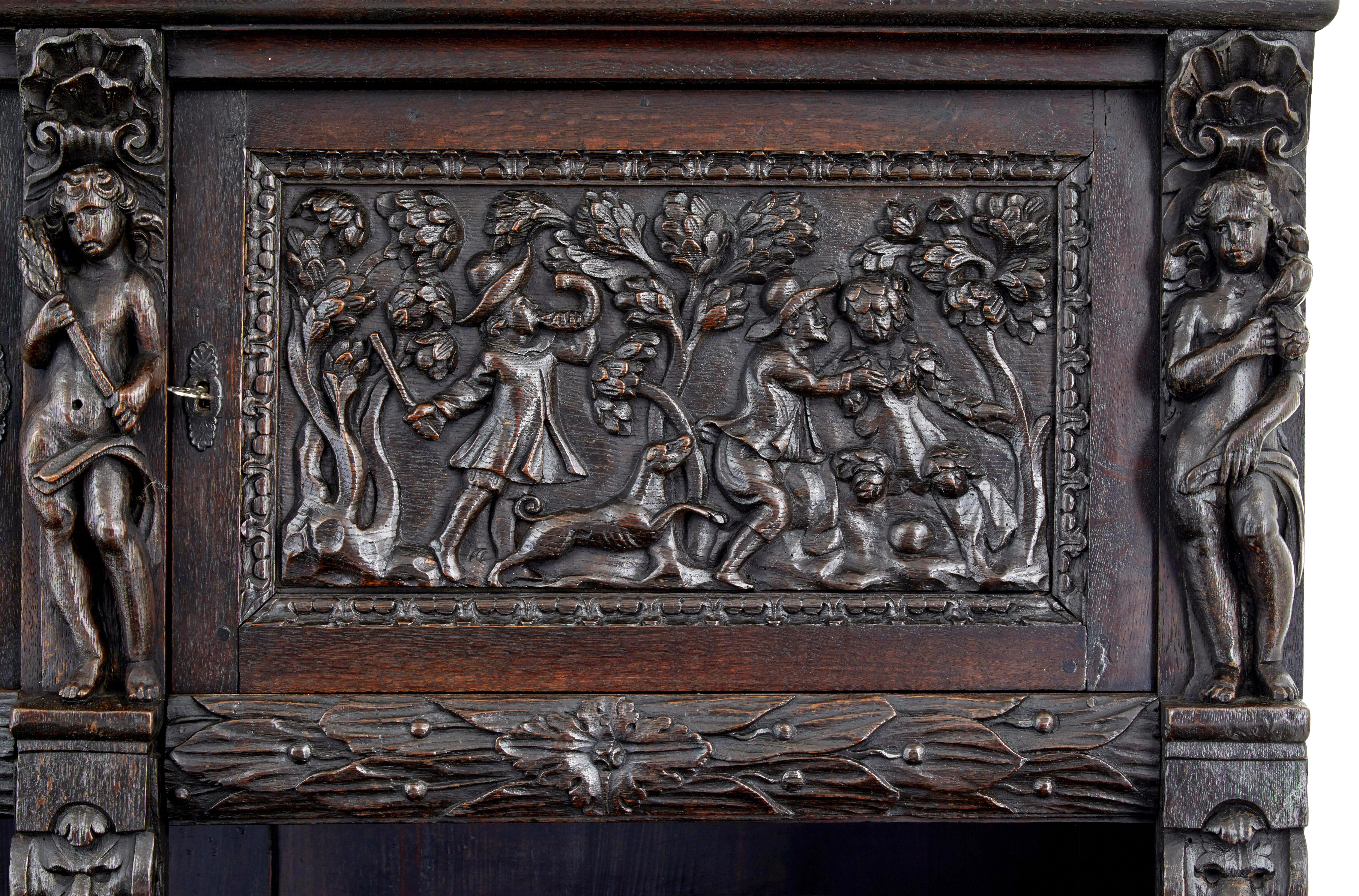 Grande armadio fiammingo del XIX secolo intagliato in Oak in vendita 5
