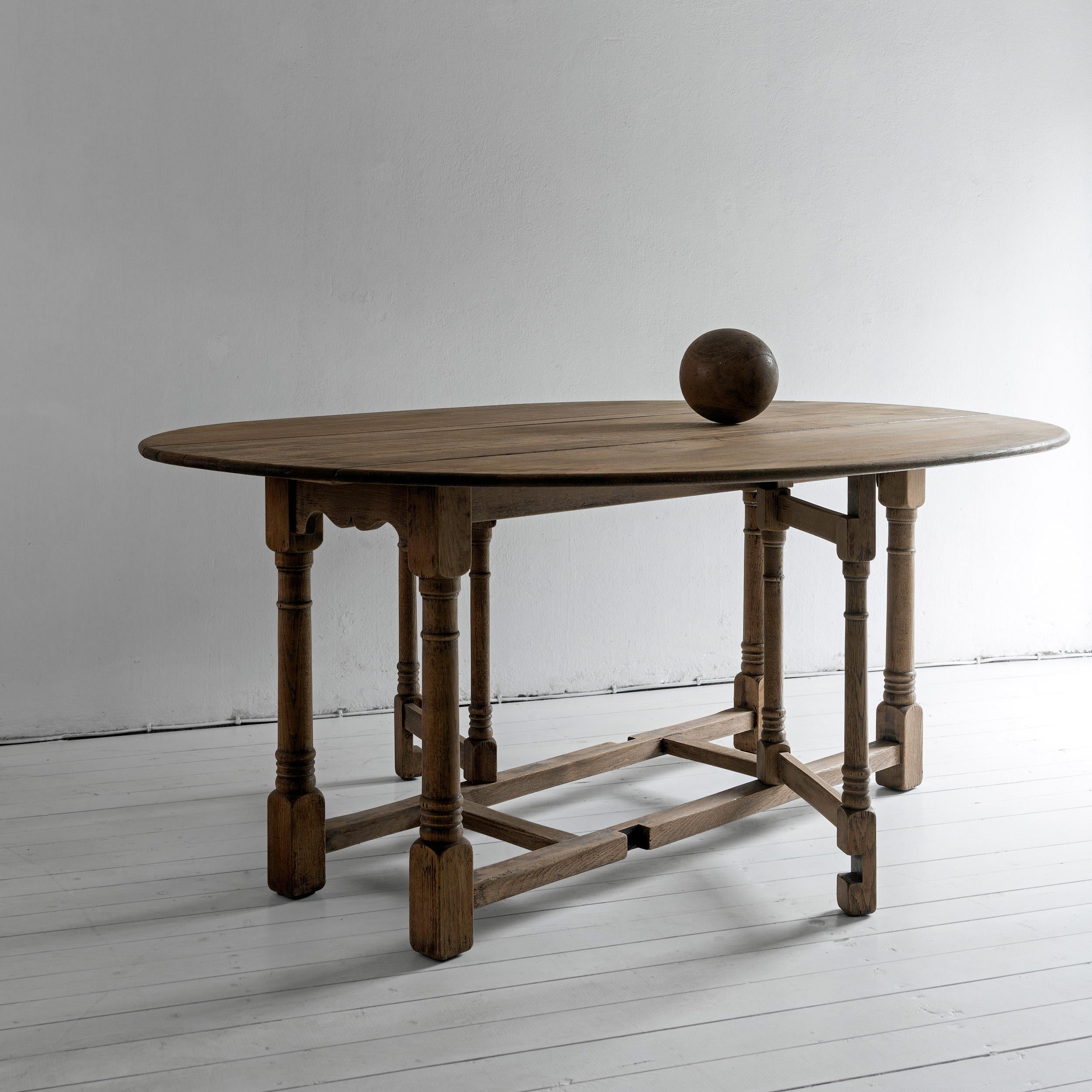 Bleached Large 19th Century Flemish Oval Drop-Leaf Dining Table of Great Proportions